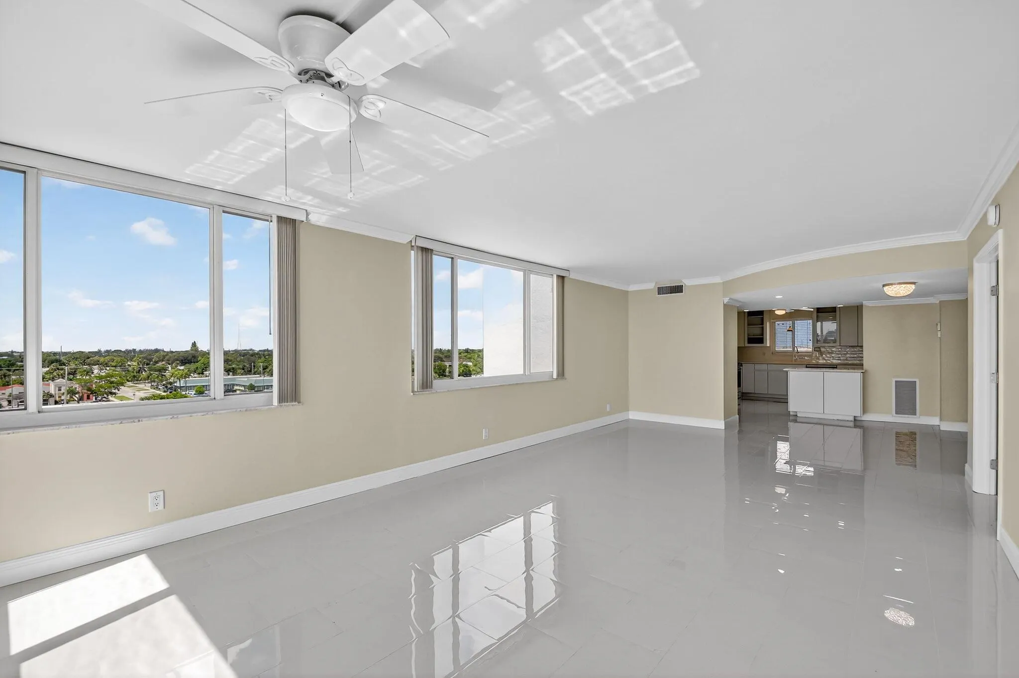 301 Lake Shore Drive, #711