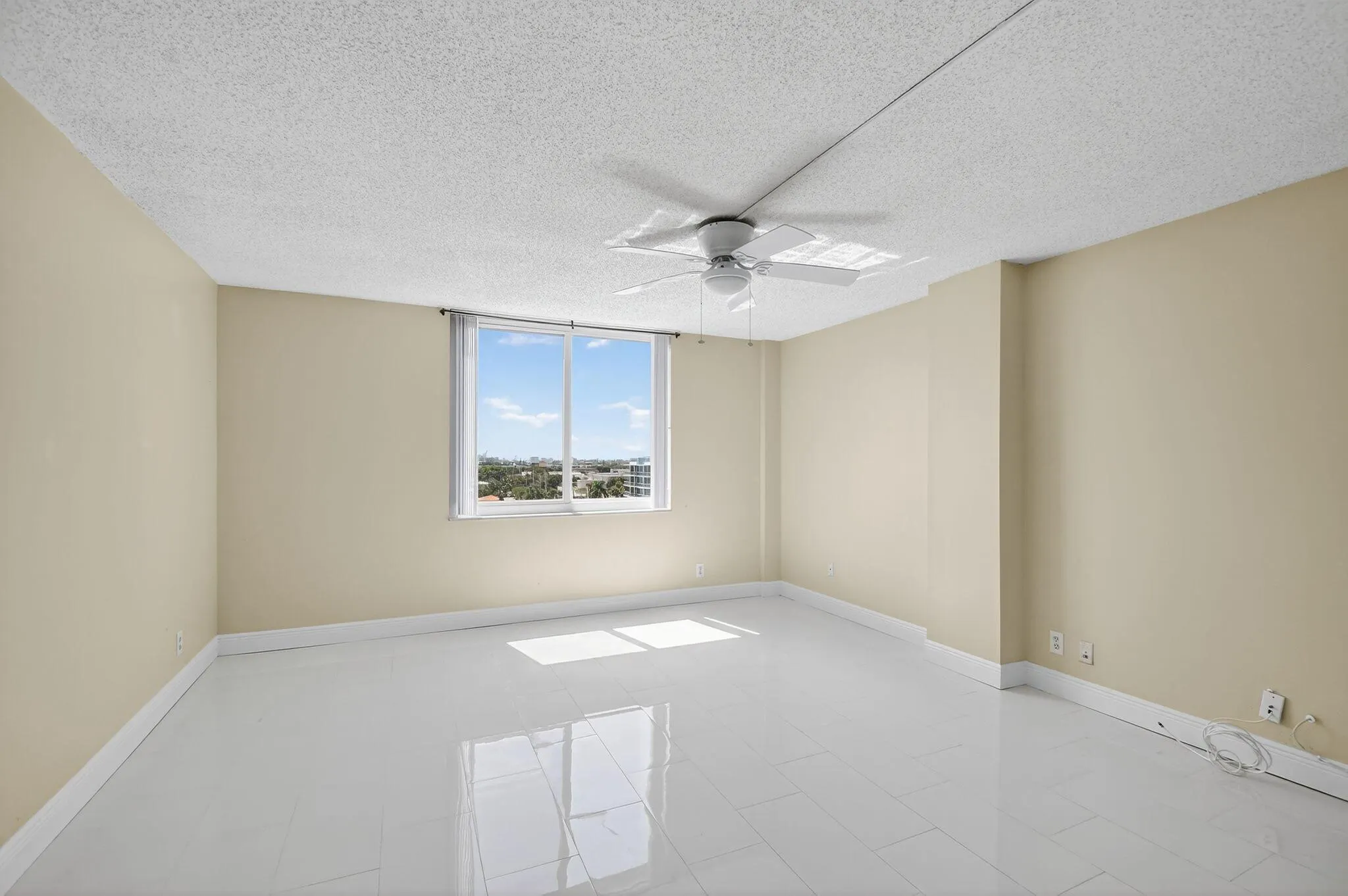 301 Lake Shore Drive, #711