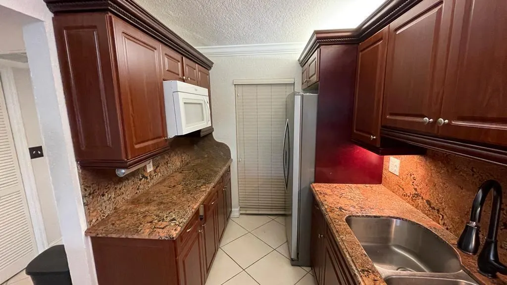 4500 N Federal Highway, #169h