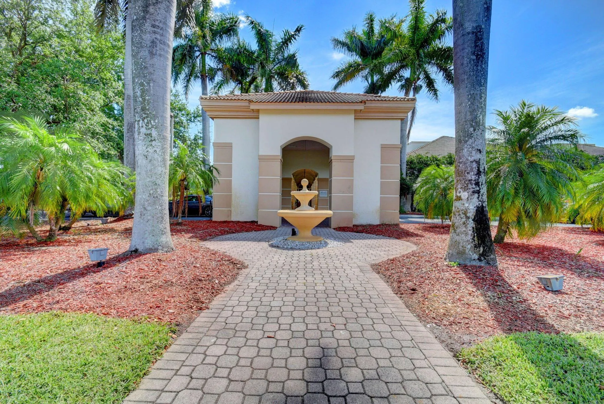 6804 Green Island Terrace