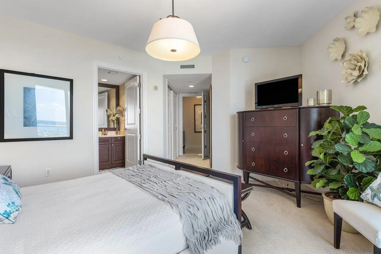 2700 N Ocean Drive, #2203a