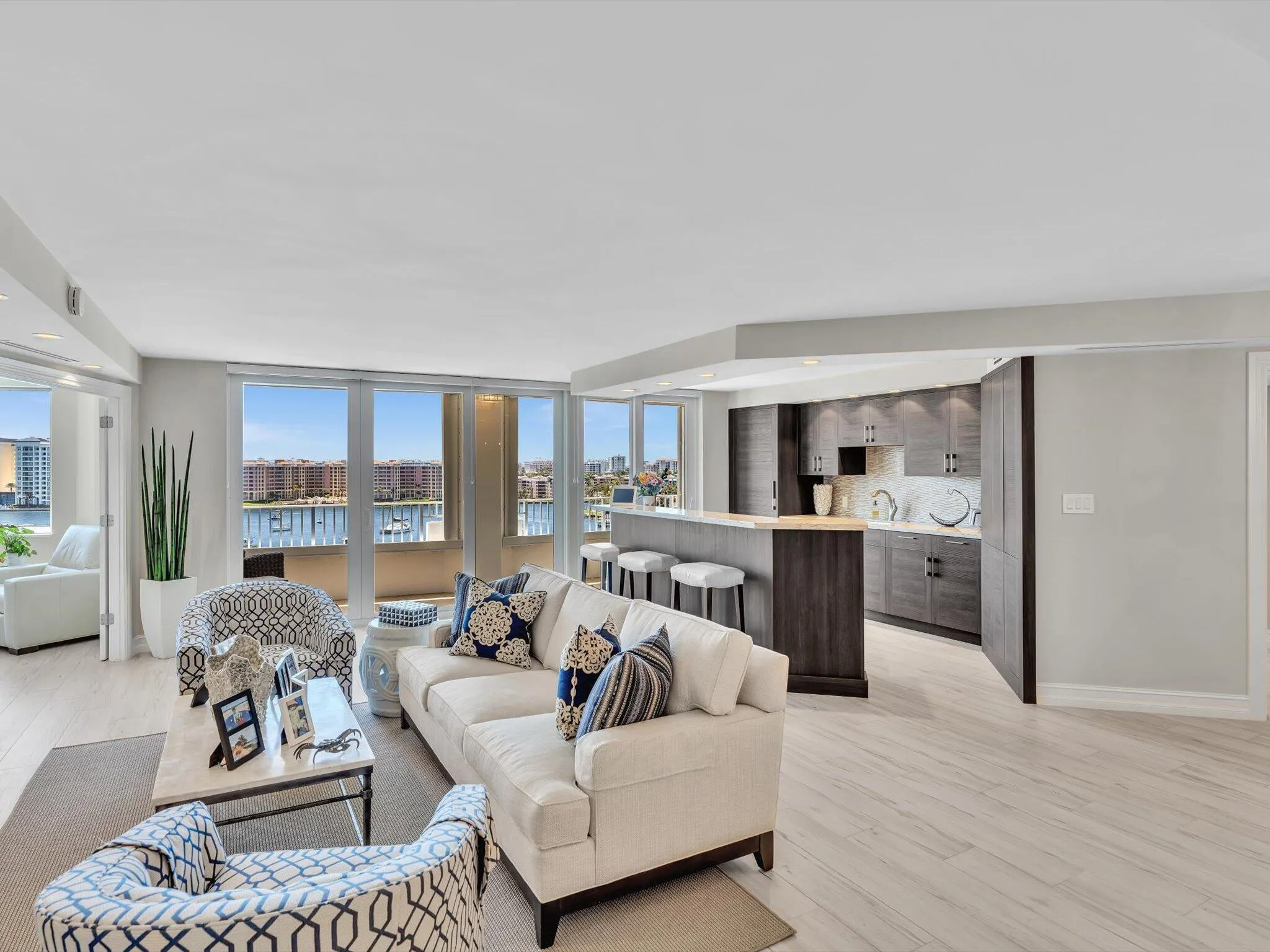 500 S Ocean Boulevard, #909