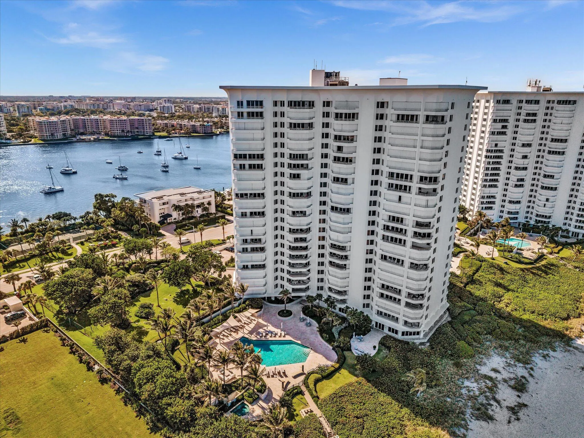 500 S Ocean Boulevard, #909