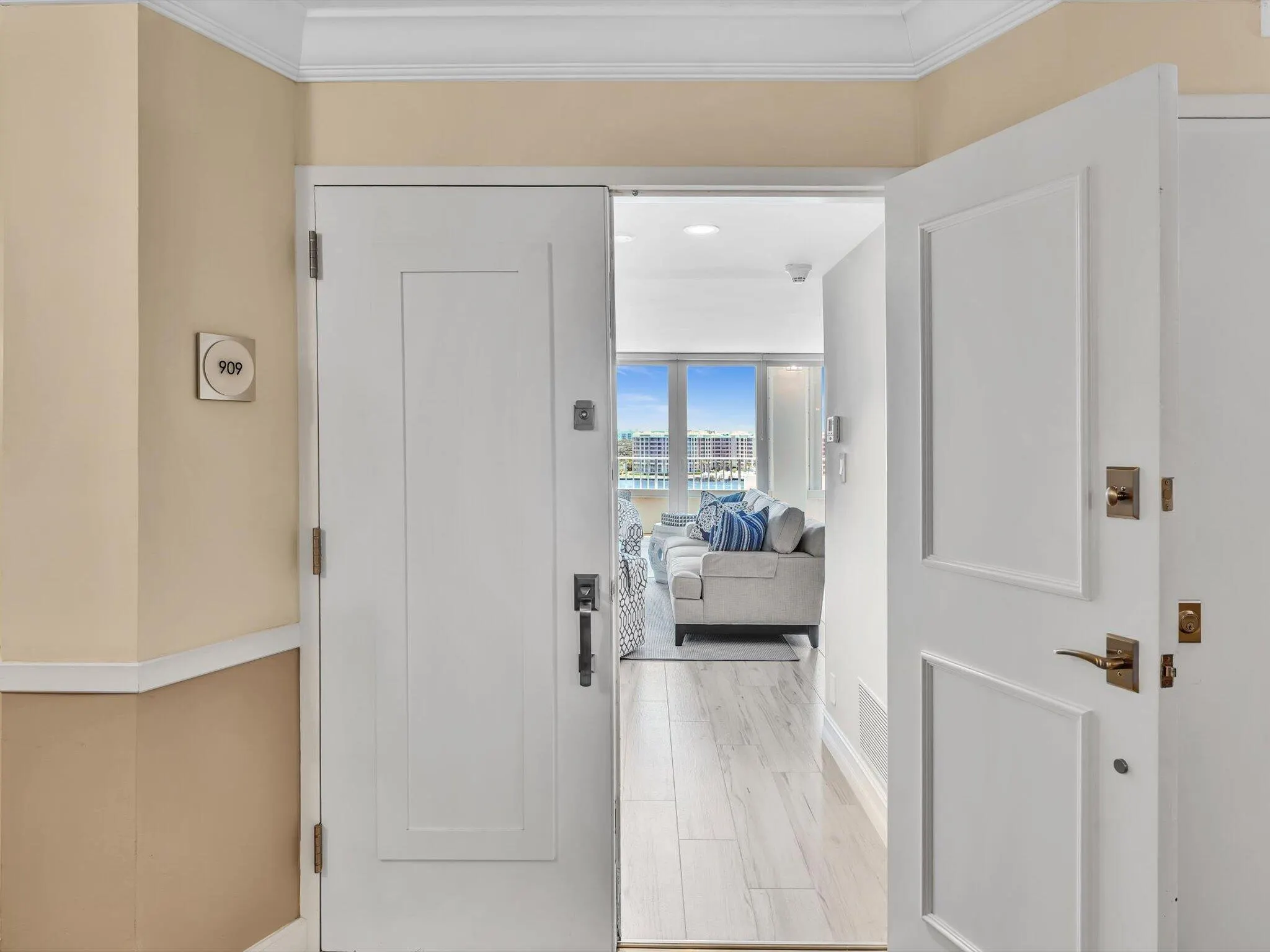 500 S Ocean Boulevard, #909