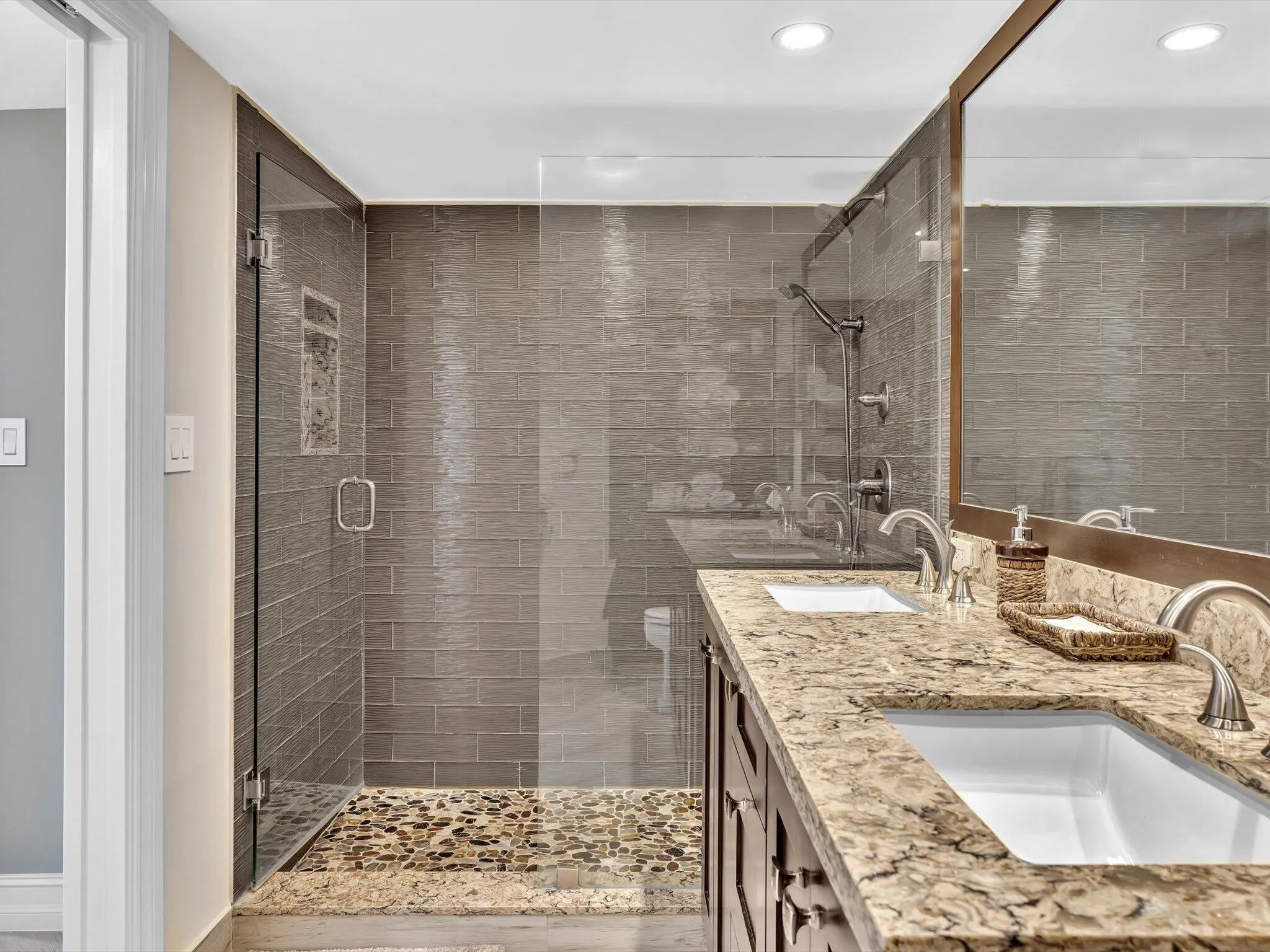 500 S Ocean Boulevard, #909