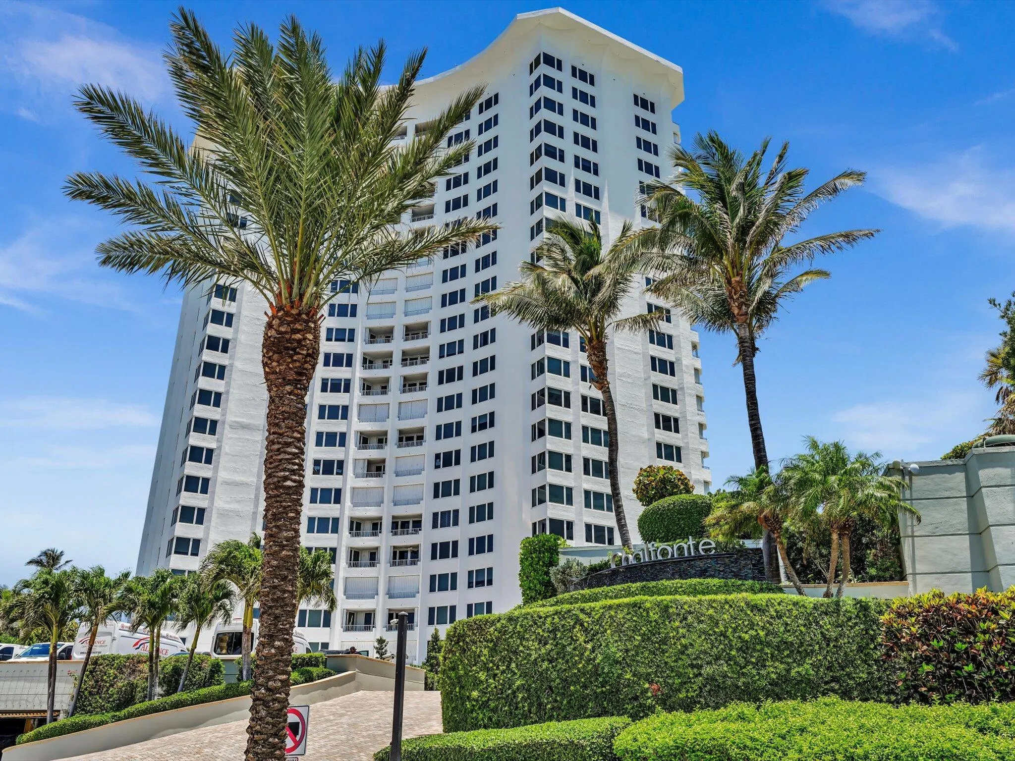 500 S Ocean Boulevard, #909