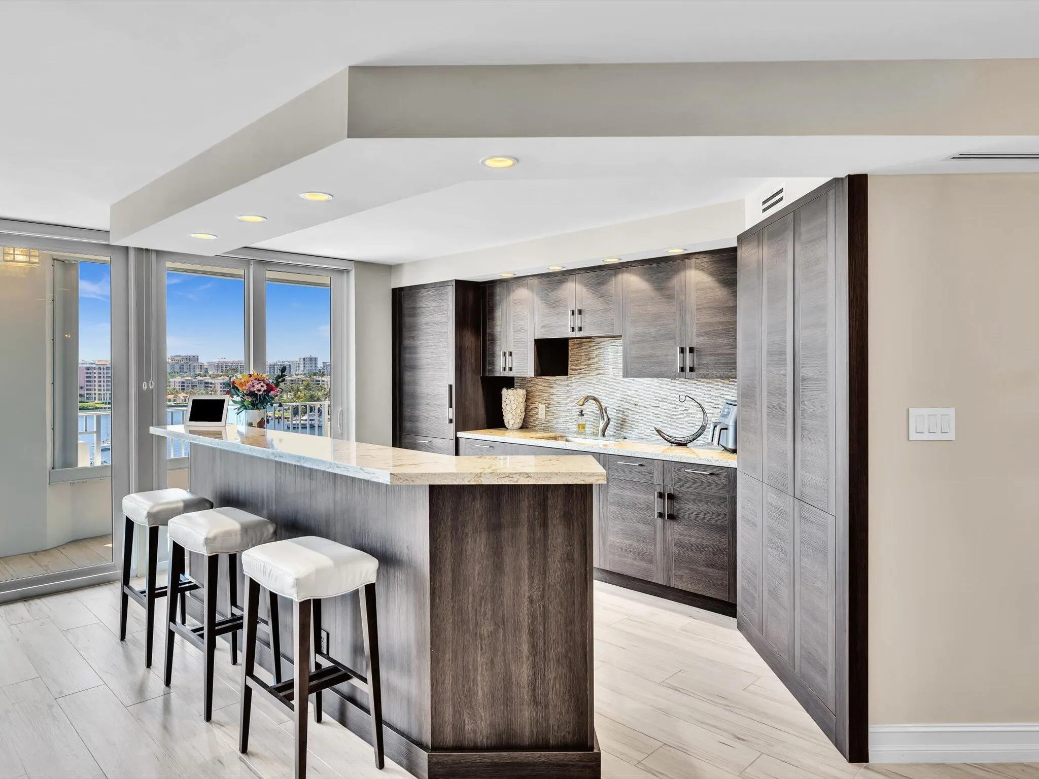 500 S Ocean Boulevard, #909