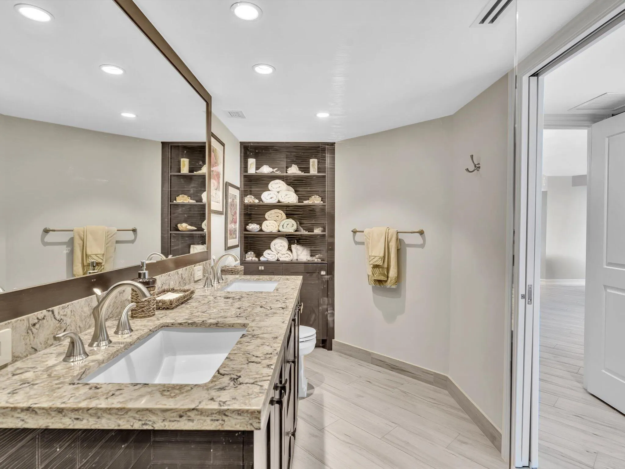 500 S Ocean Boulevard, #909