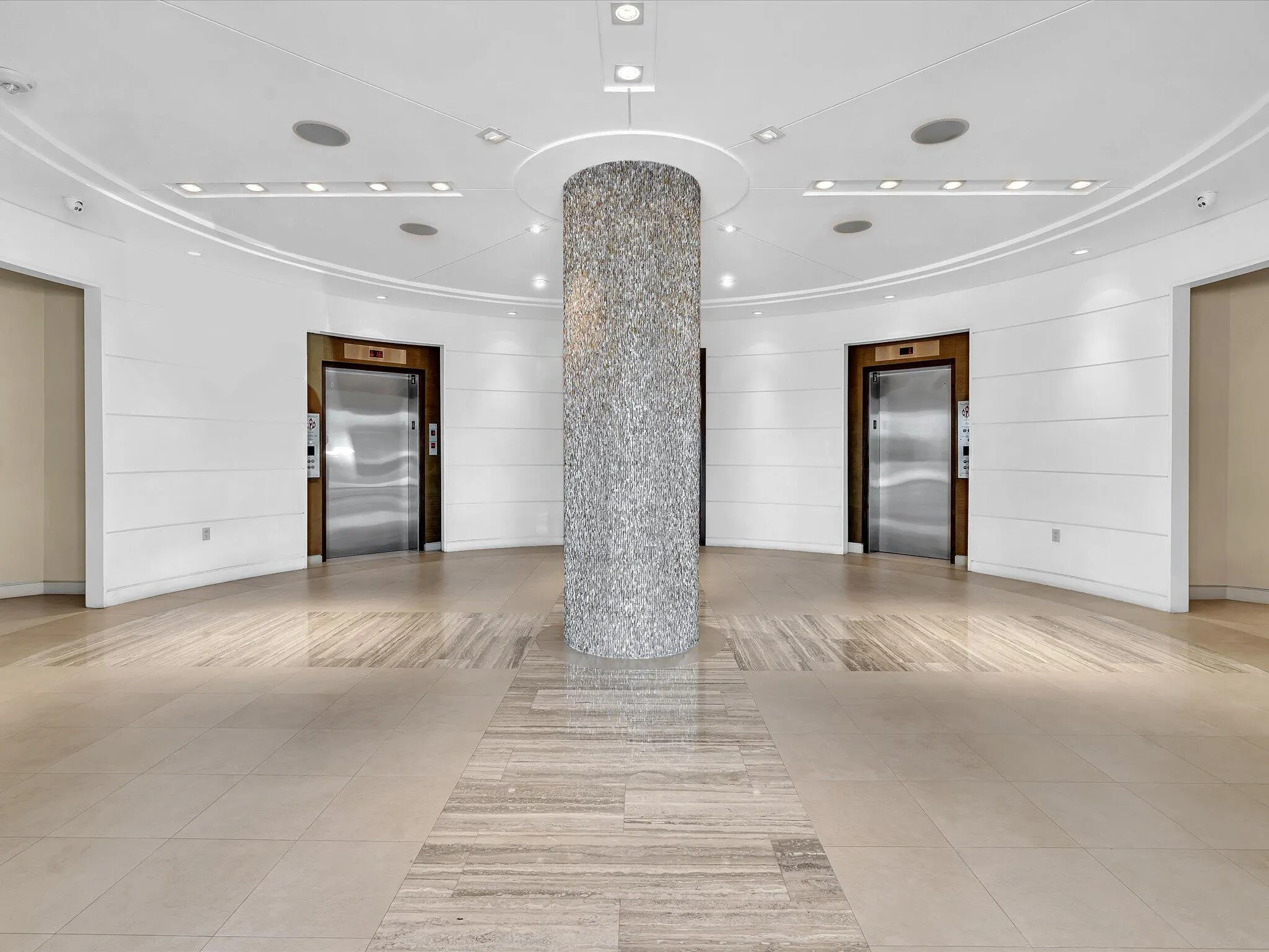 500 S Ocean Boulevard, #909