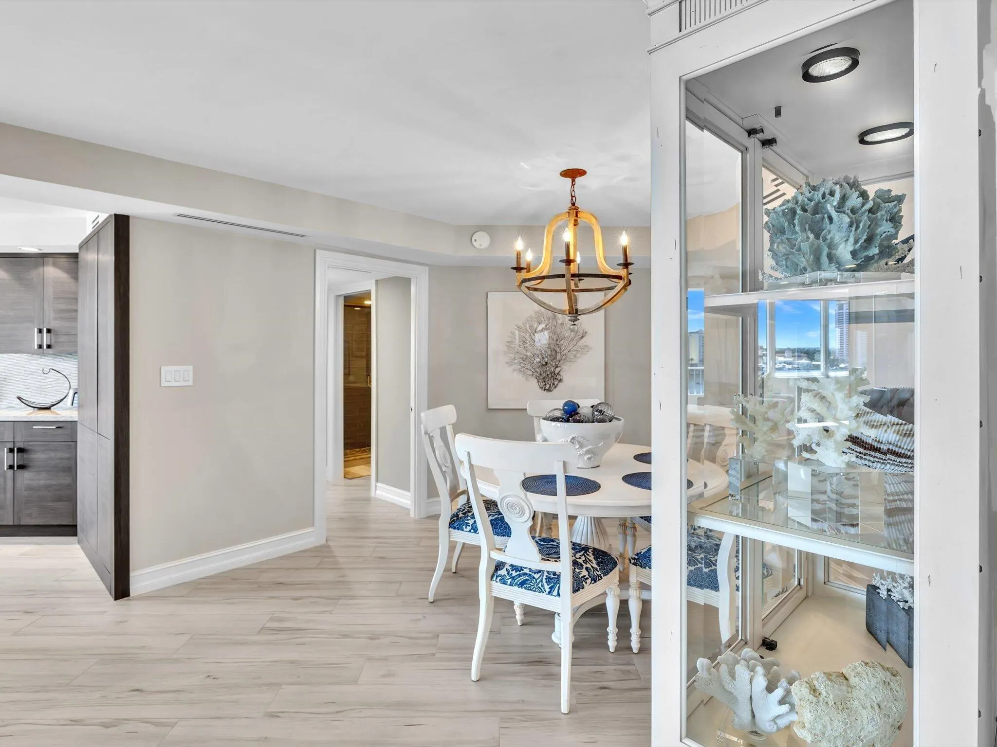 500 S Ocean Boulevard, #909