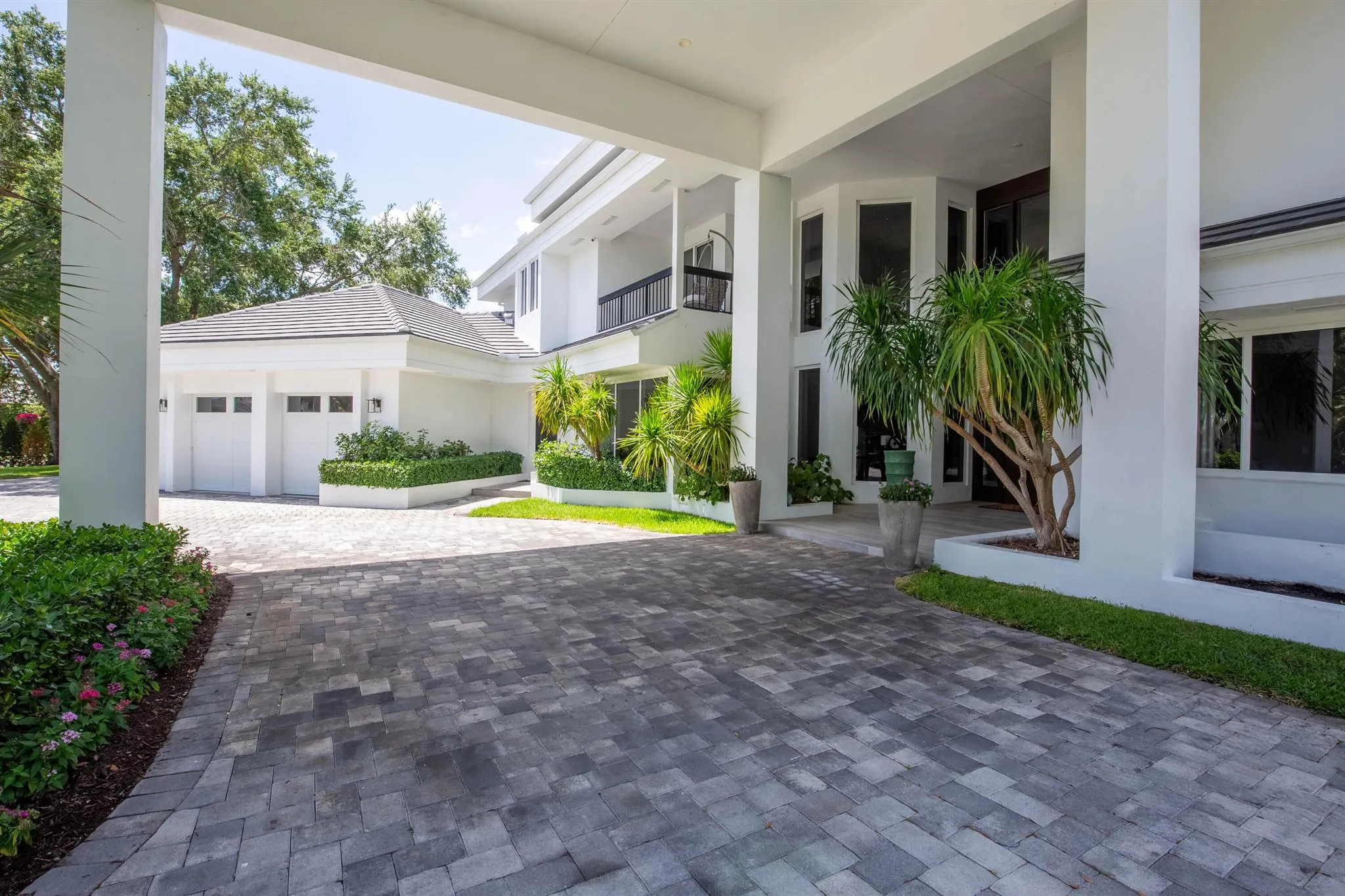 2771 Long Meadow Drive