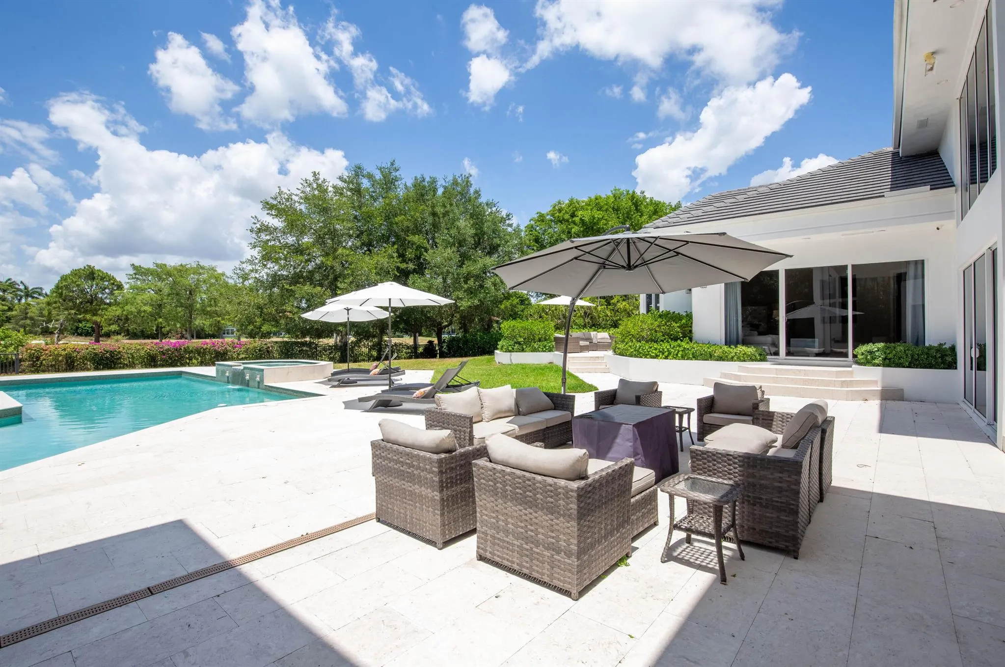 2771 Long Meadow Drive