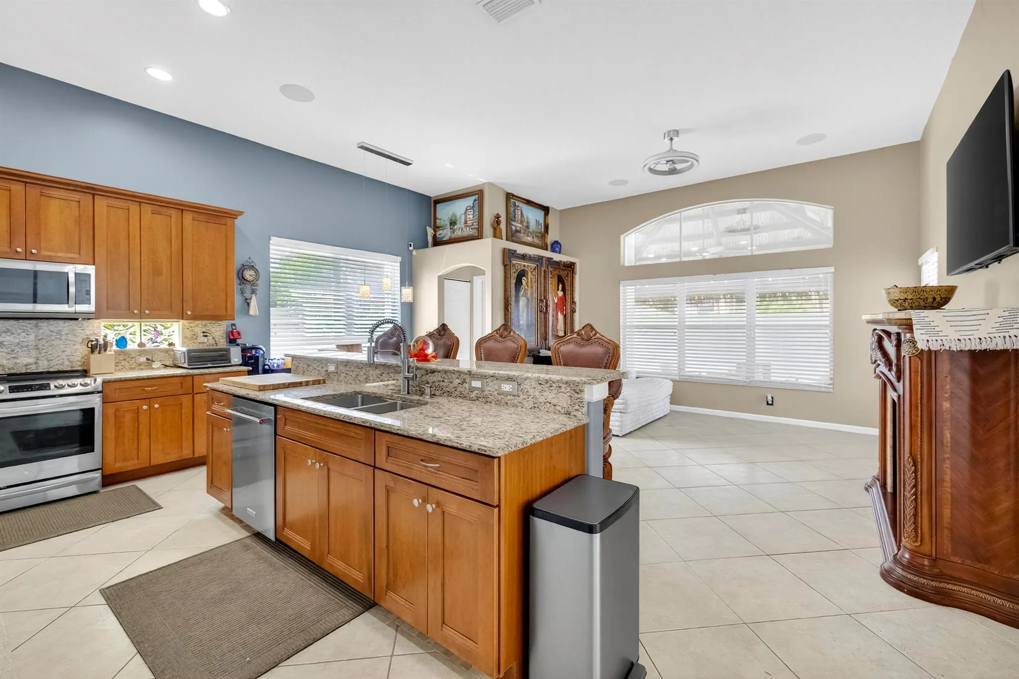 6405 Shadow Creek Village Circle