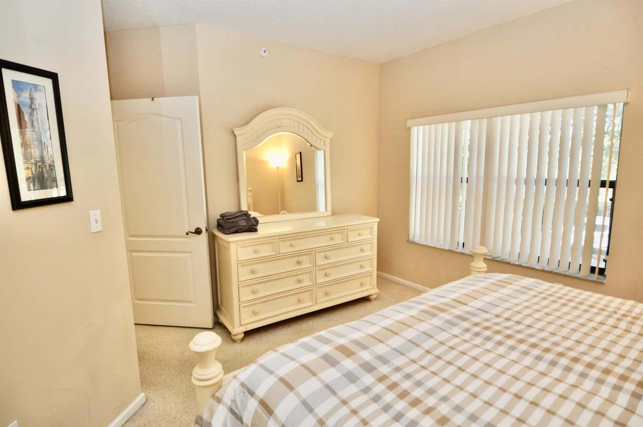 200 Uno Lago Drive, #201