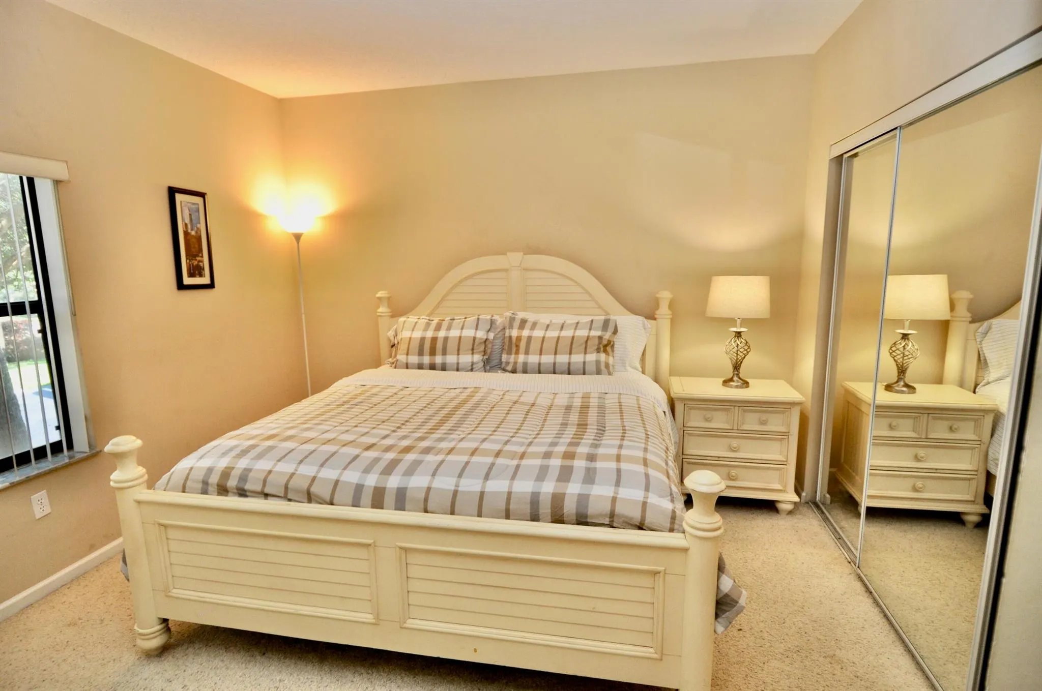 200 Uno Lago Drive, #201