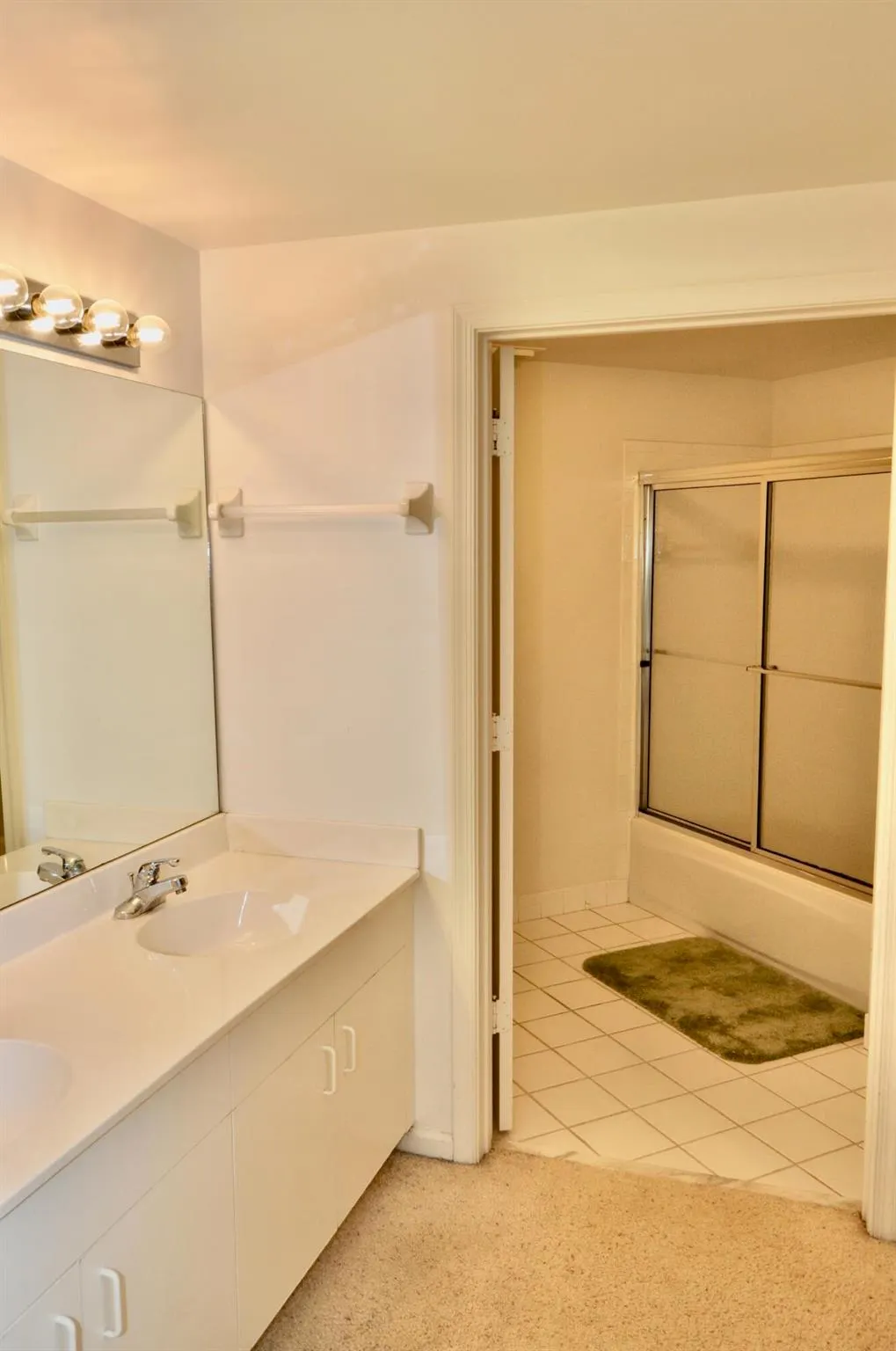 200 Uno Lago Drive, #201