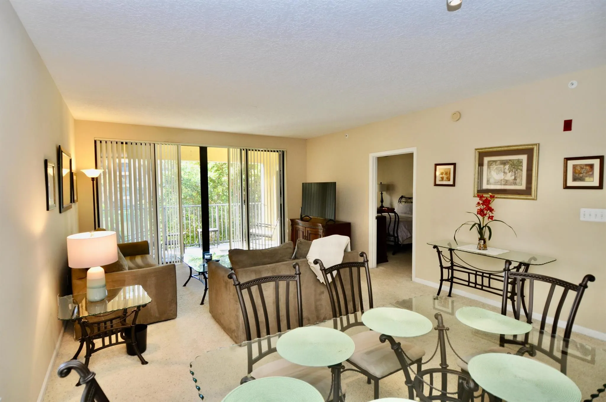 200 Uno Lago Drive, #201