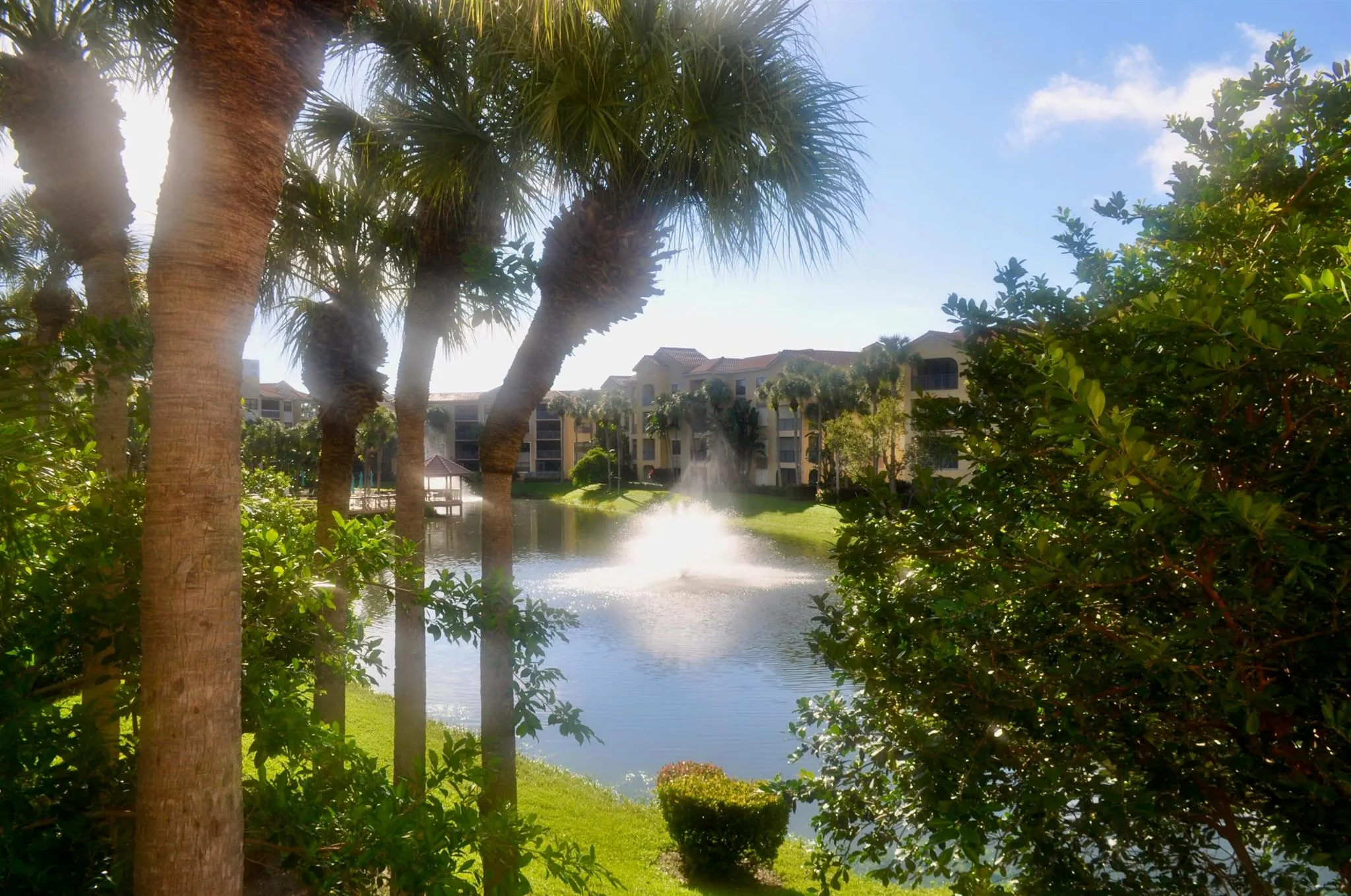 200 Uno Lago Drive, #201