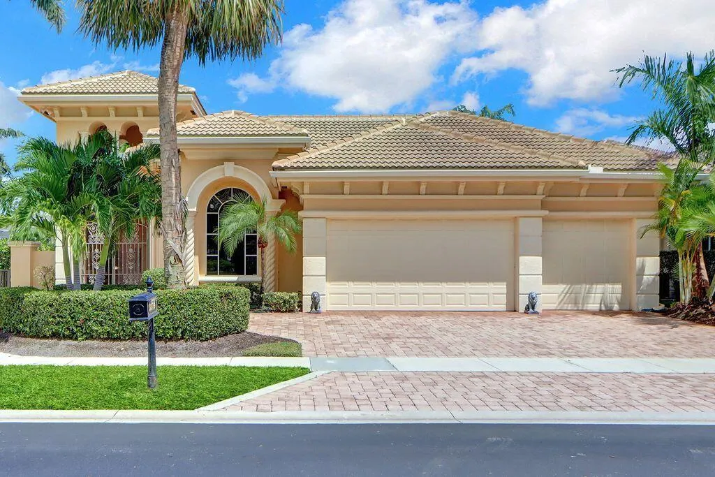 3879 Landings Drive