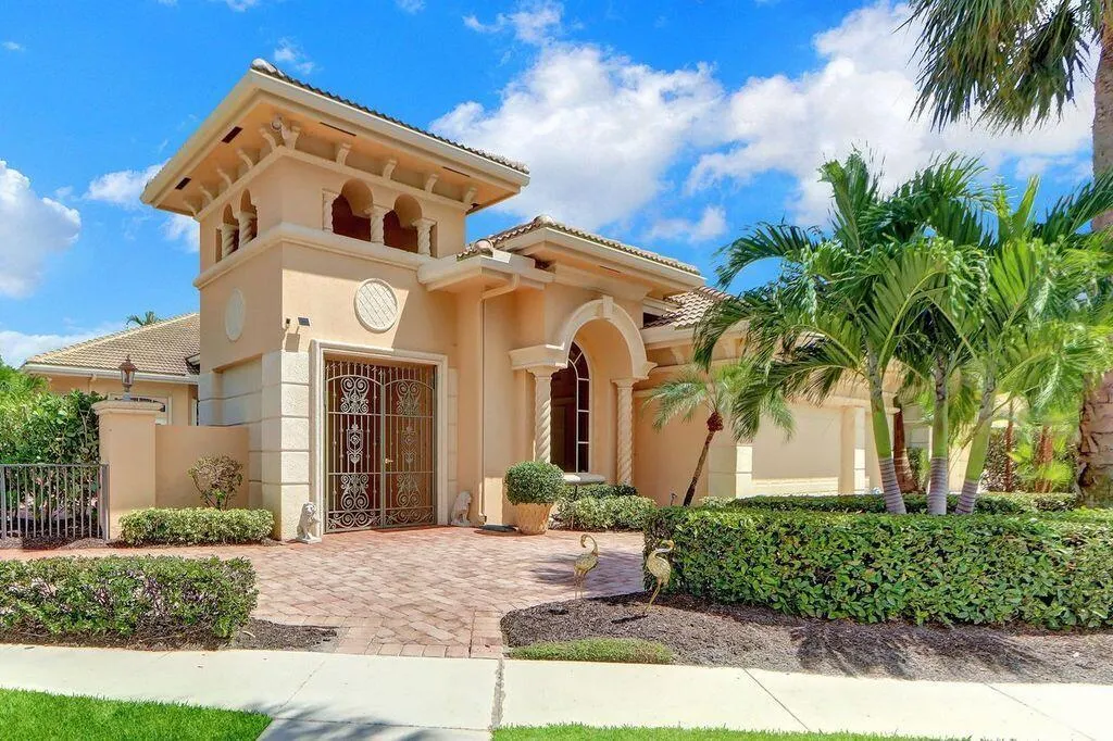 3879 Landings Drive