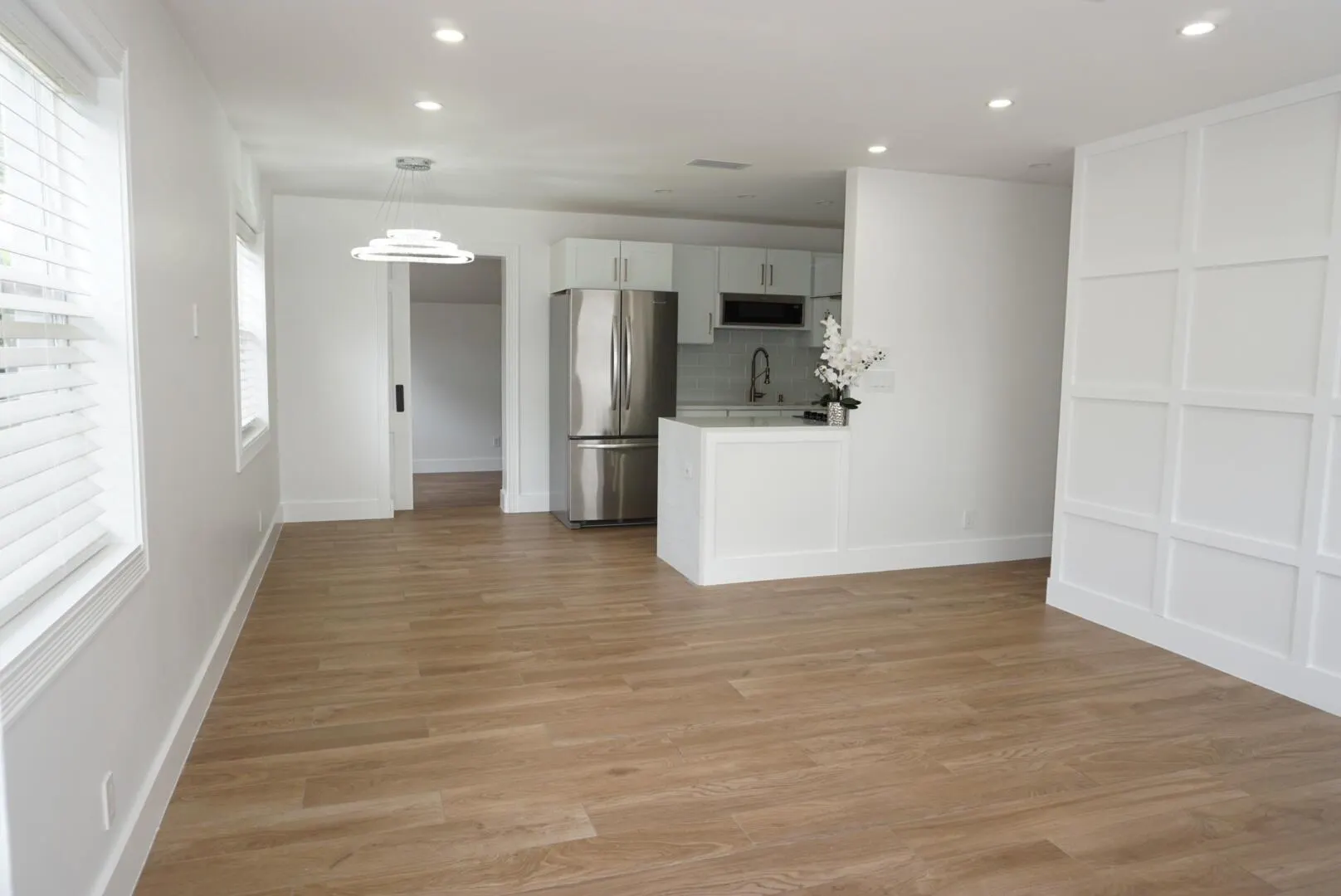 403 Pinegrove Avenue