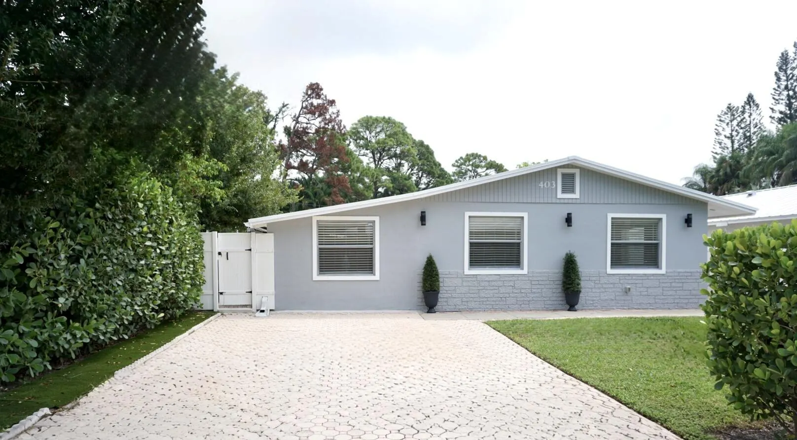403 Pinegrove Avenue