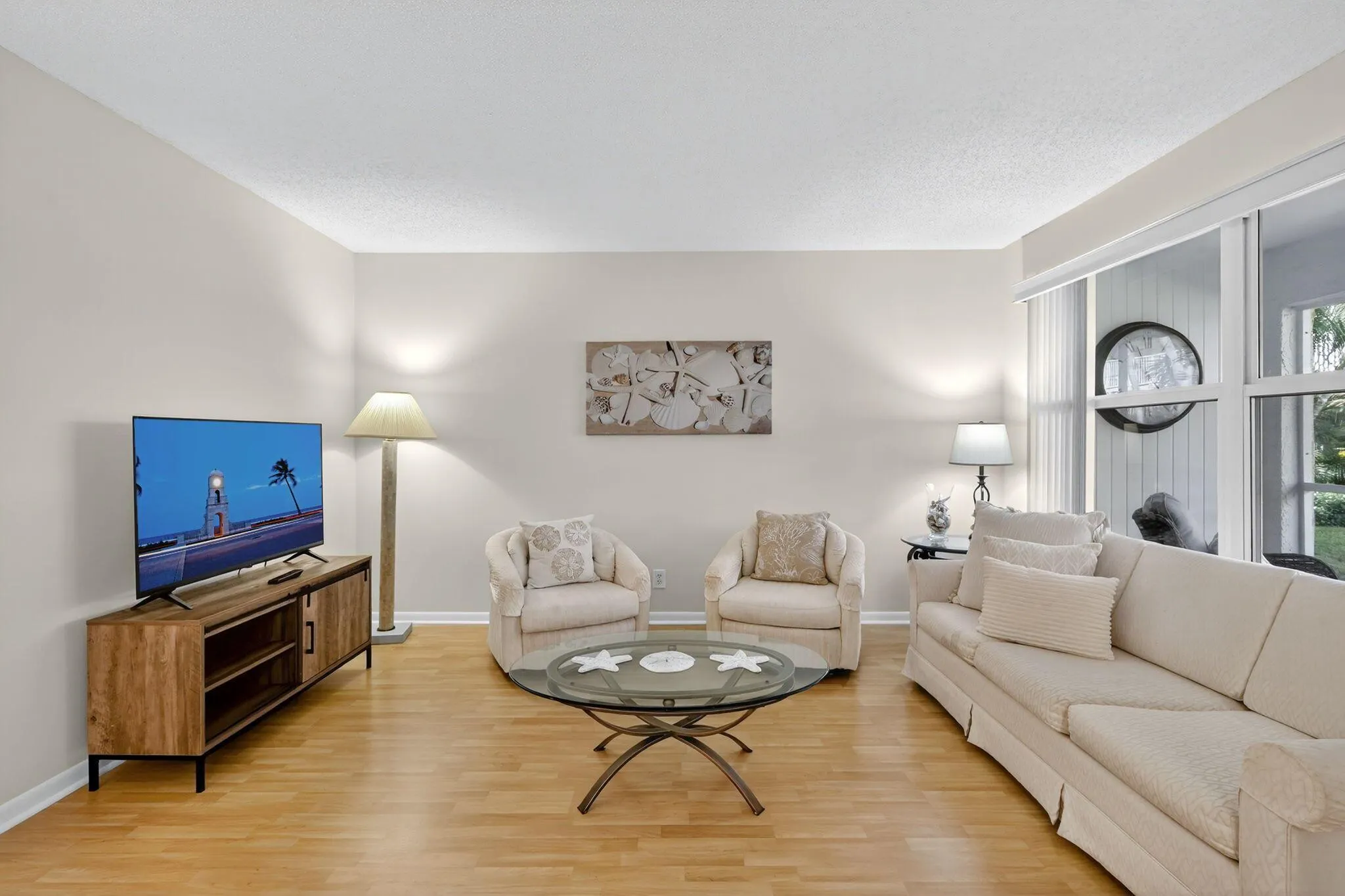 624 Snug Harbor Drive, #B8