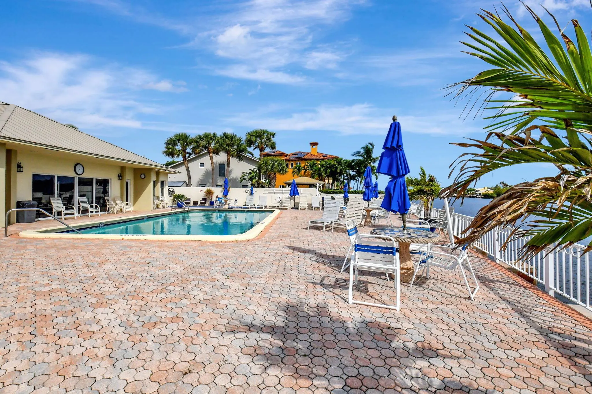 624 Snug Harbor Drive, #B8
