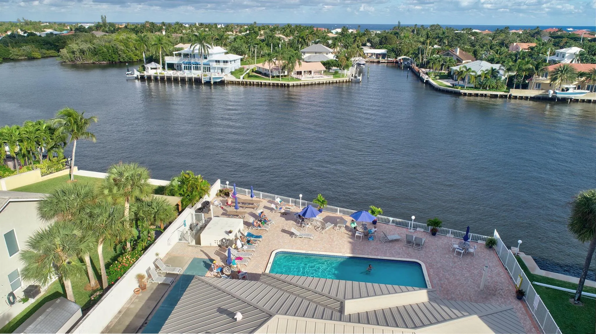 624 Snug Harbor Drive, #B8