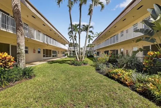 624 Snug Harbor Drive, #B8