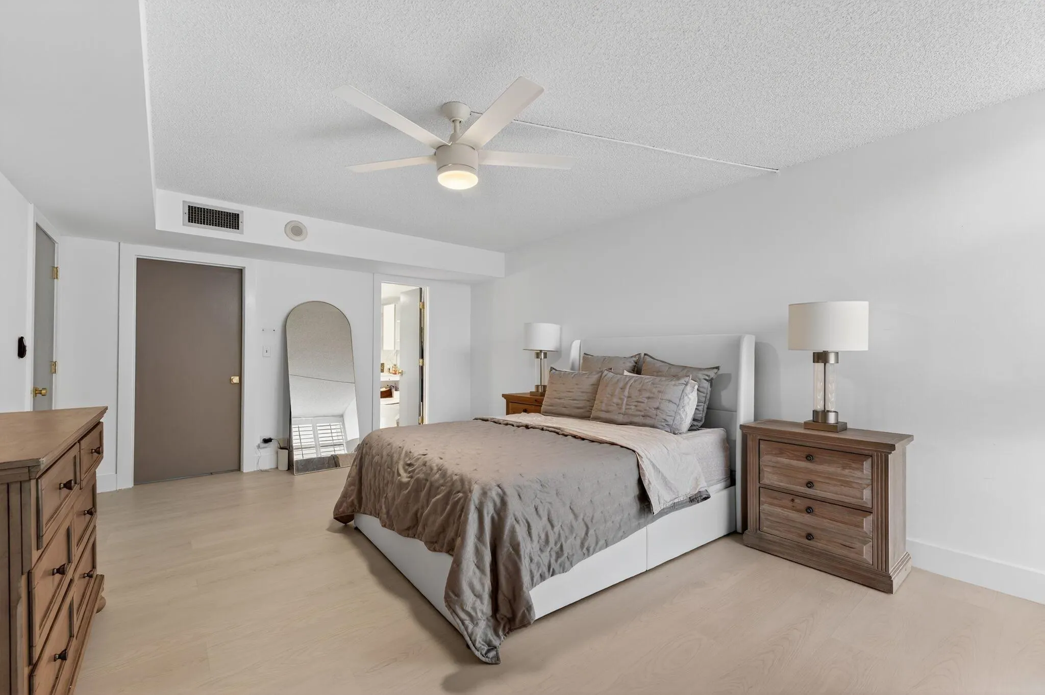 1370 S Ocean Boulevard, #405