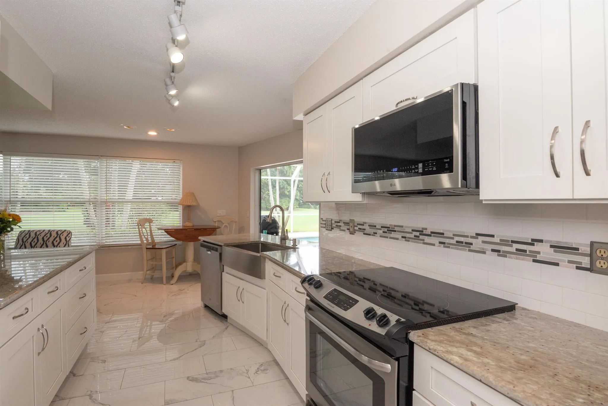 2811 SE Fairway W