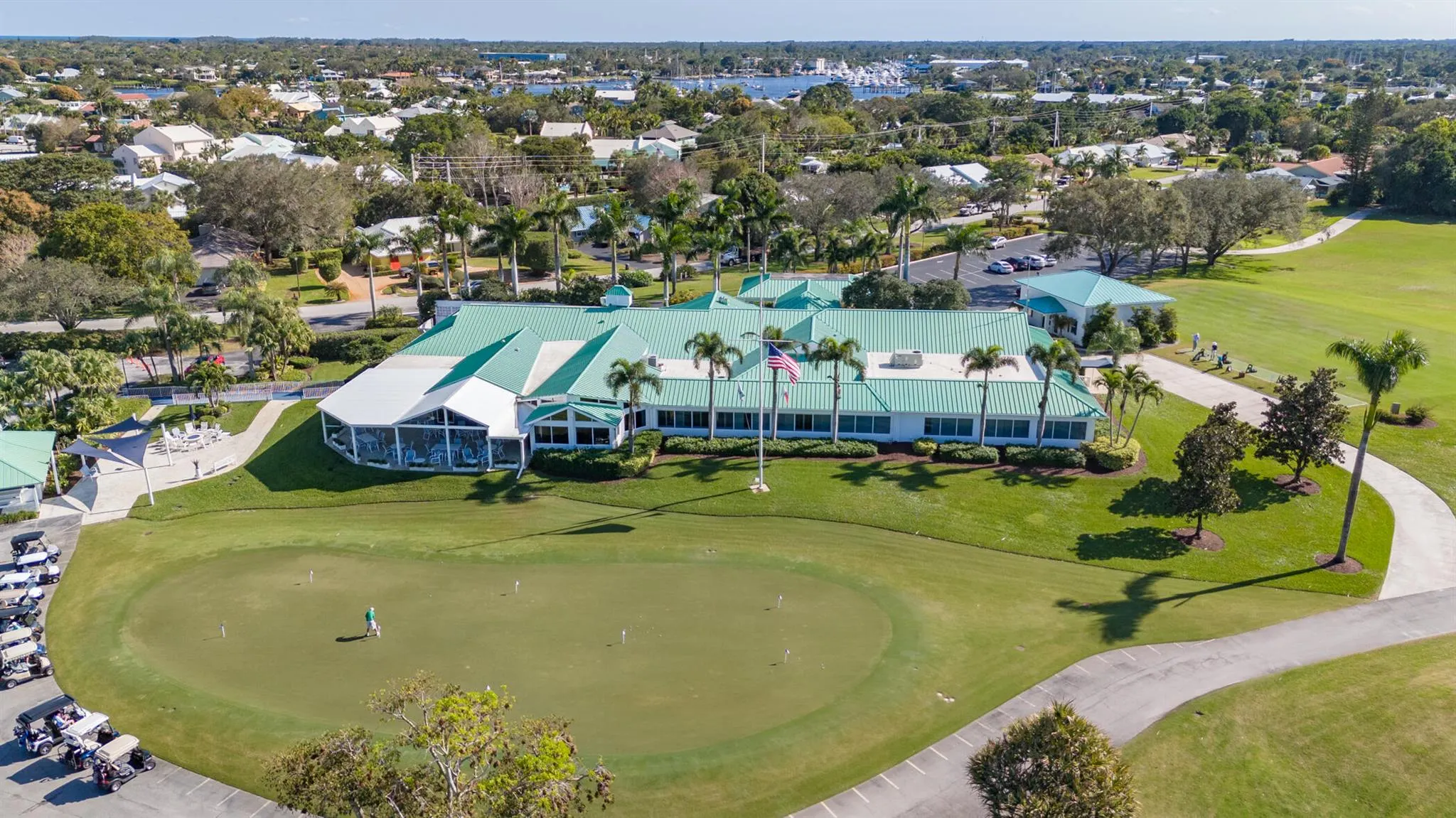 2811 SE Fairway W