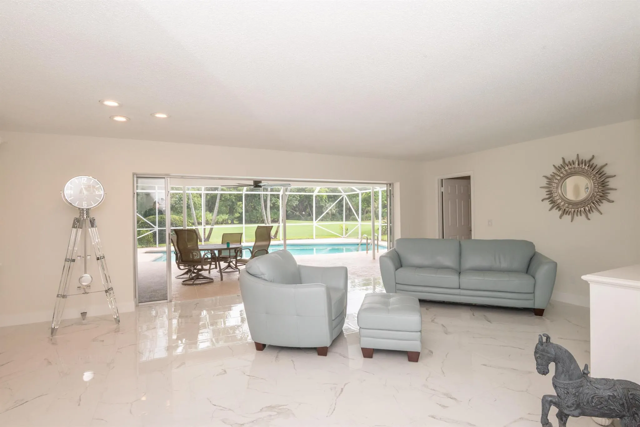 2811 SE Fairway W