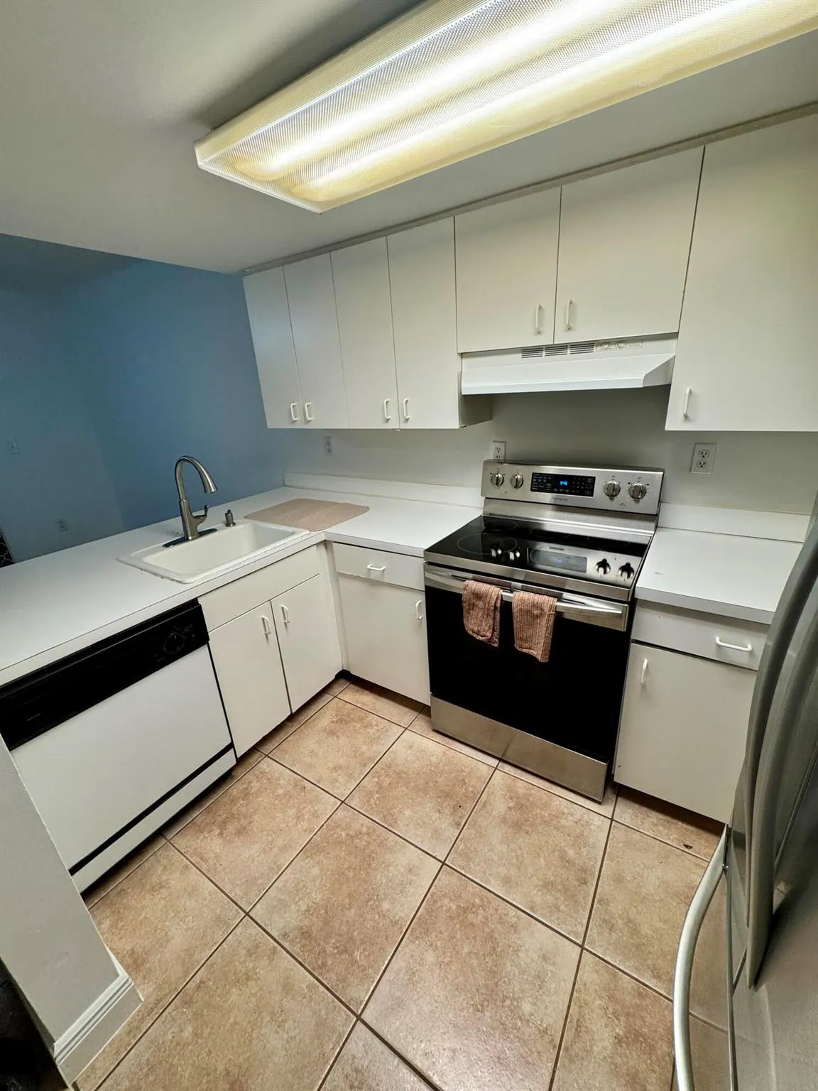 9189 Fontainebleau Boulevard, #2