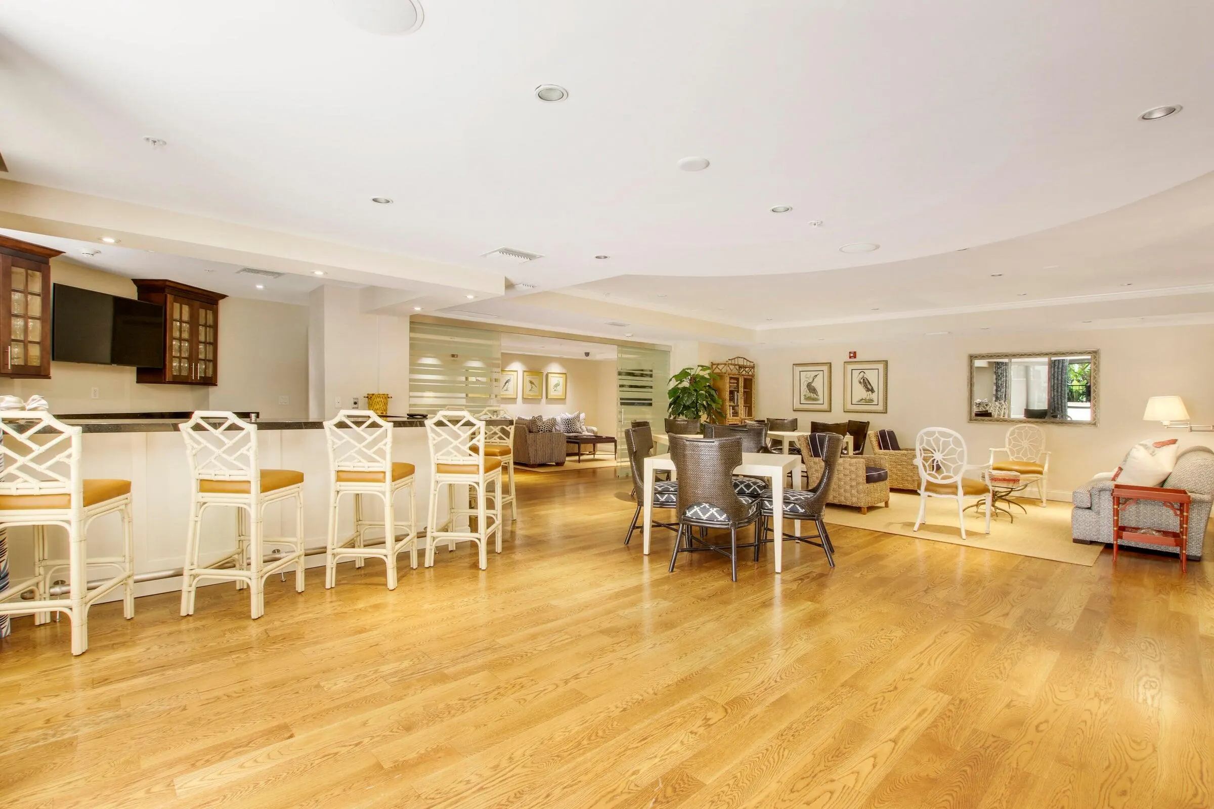 801 S Olive Avenue, #902