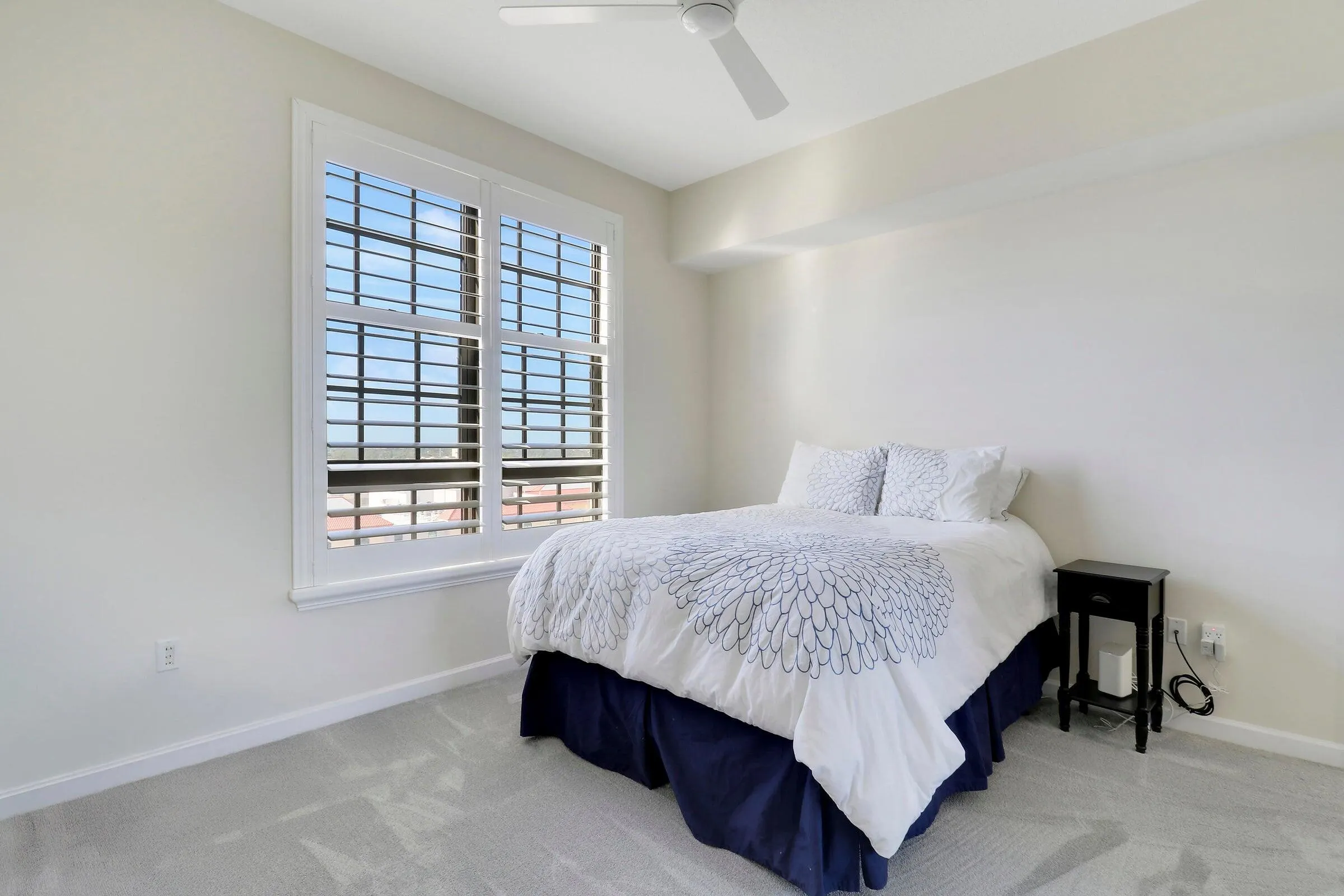 801 S Olive Avenue, #902