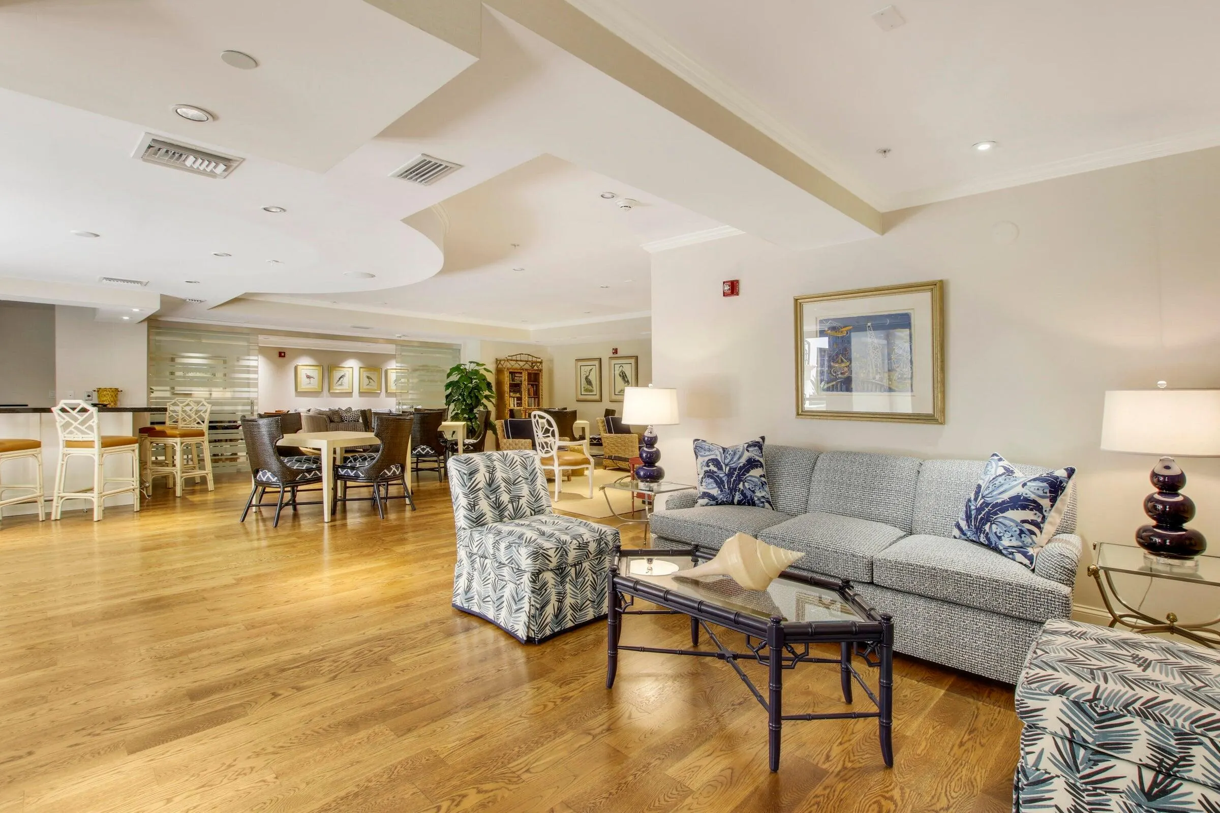 801 S Olive Avenue, #902