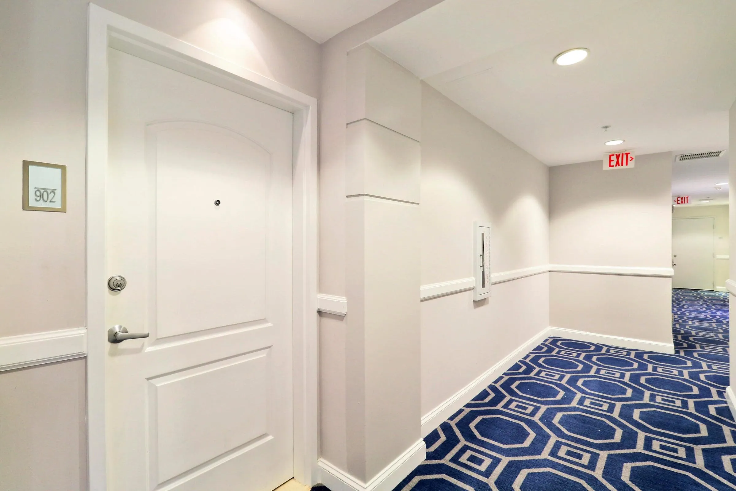 801 S Olive Avenue, #902