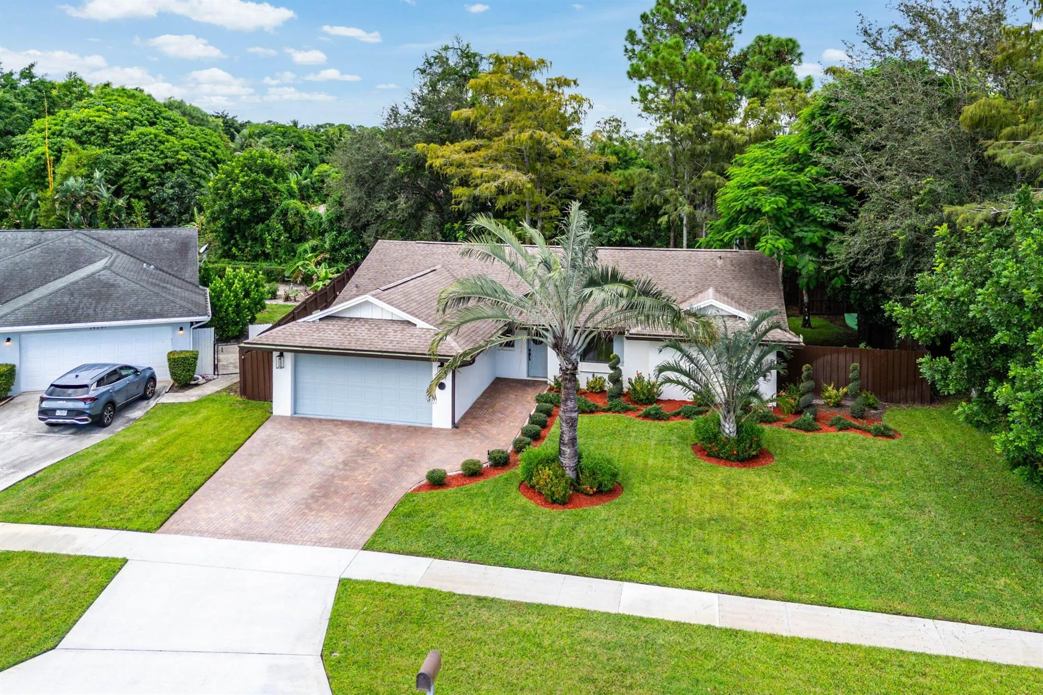 14271 Flora Lane