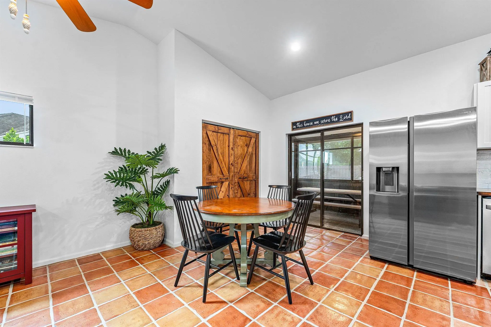 14271 Flora Lane