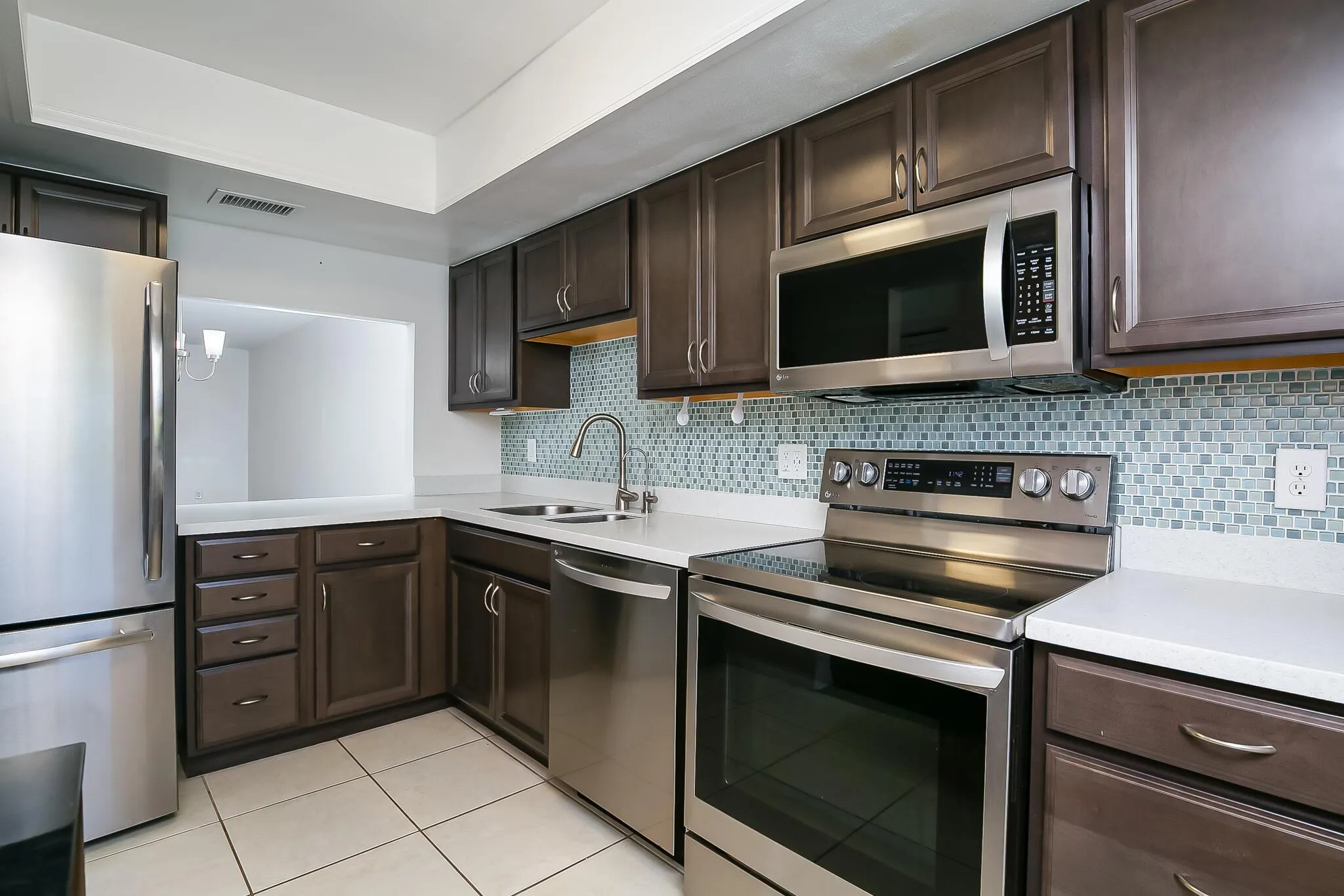 1151 Carlton Court, #204