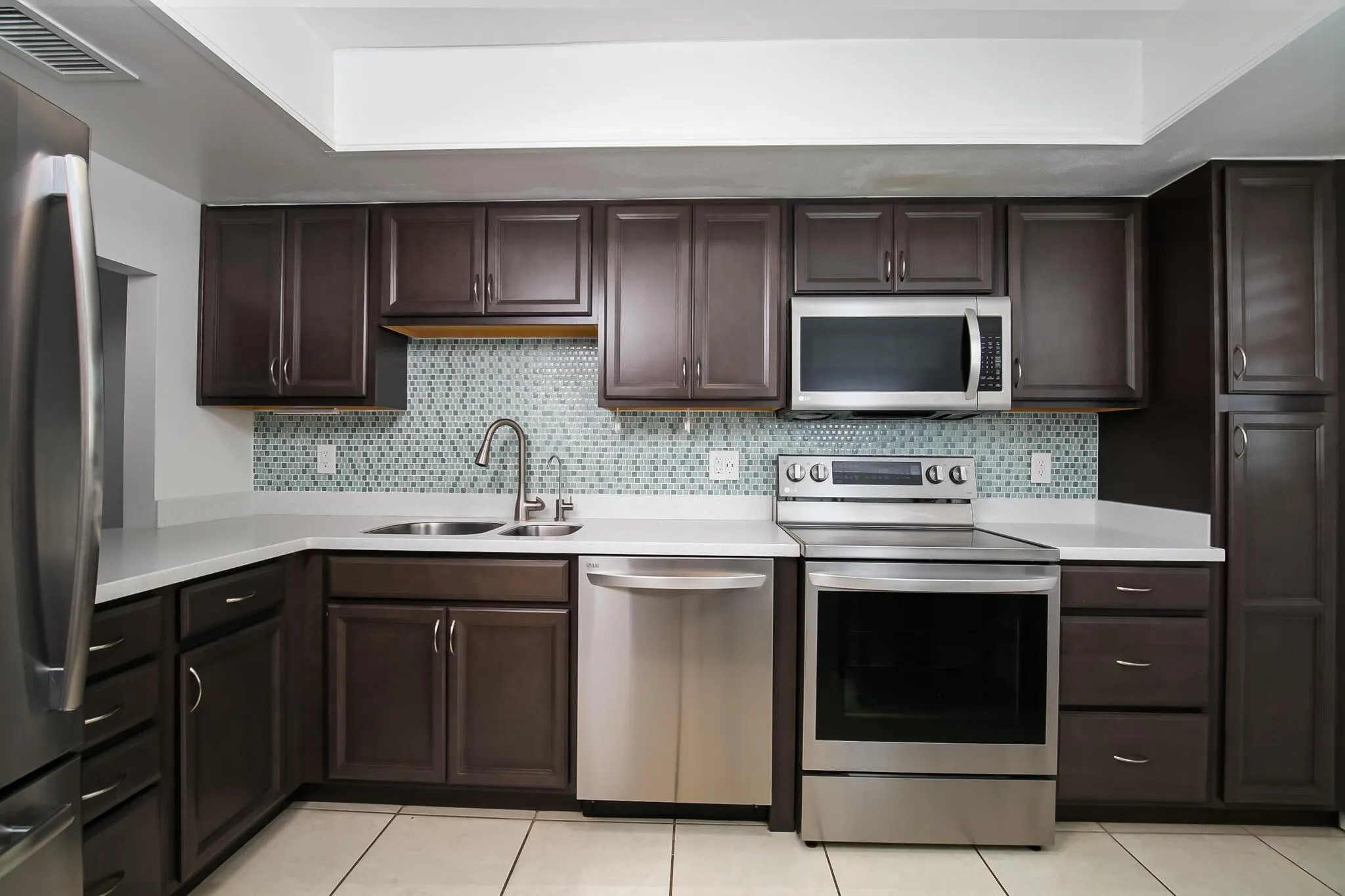 1151 Carlton Court, #204