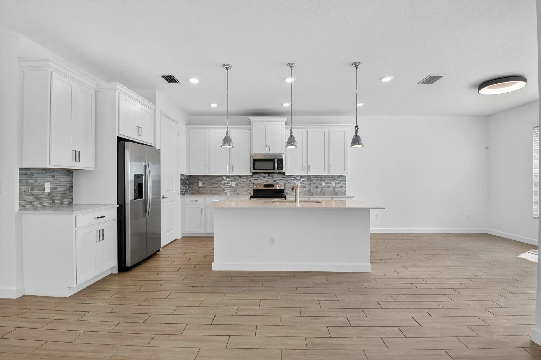 4320 Buttonwood Drive