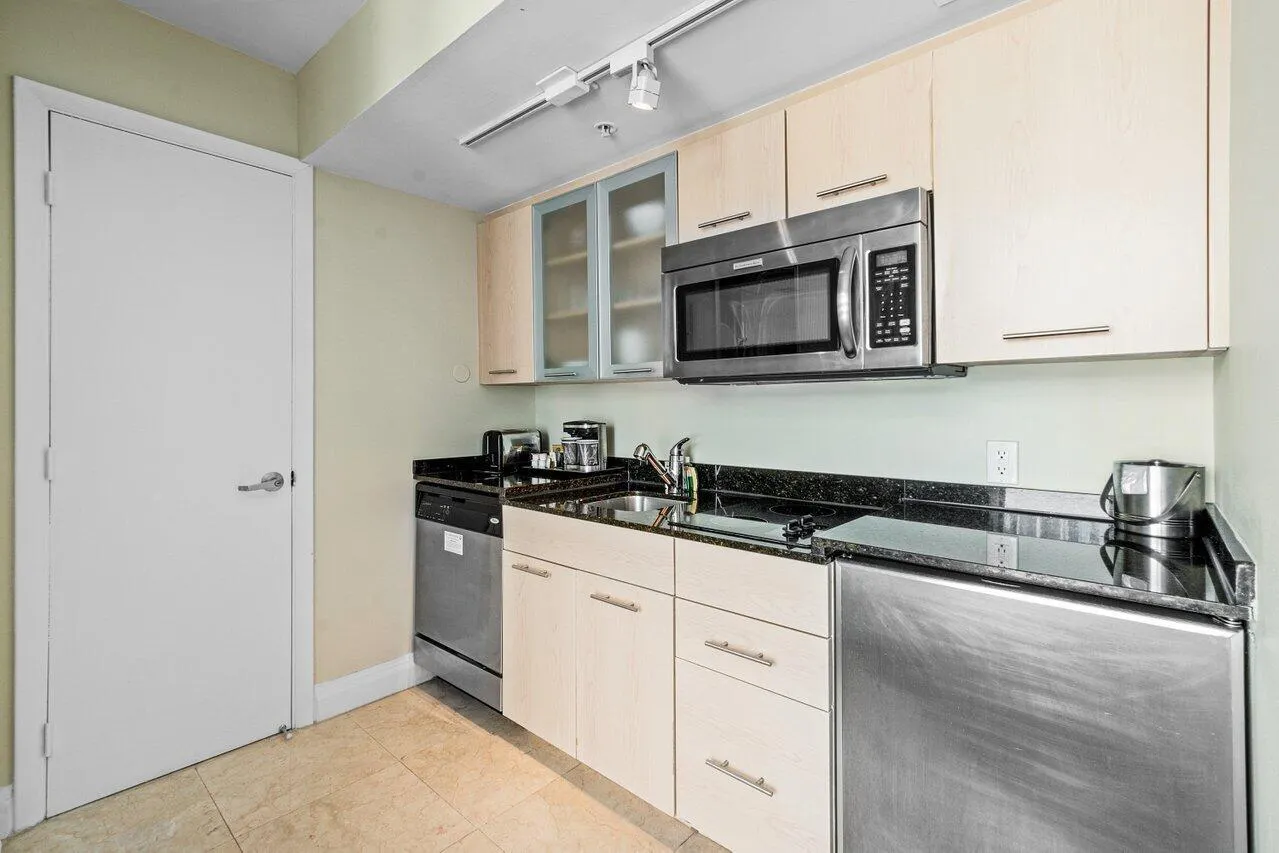 2670 E Sunrise Boulevard, #1202