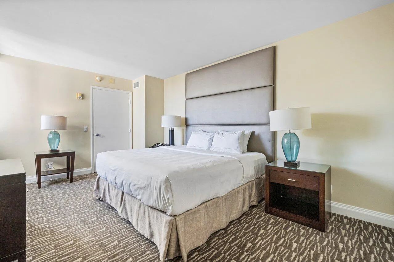 2670 E Sunrise Boulevard, #1202