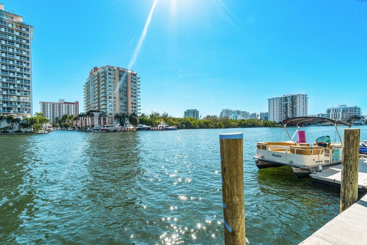 2670 E Sunrise Boulevard, #1202