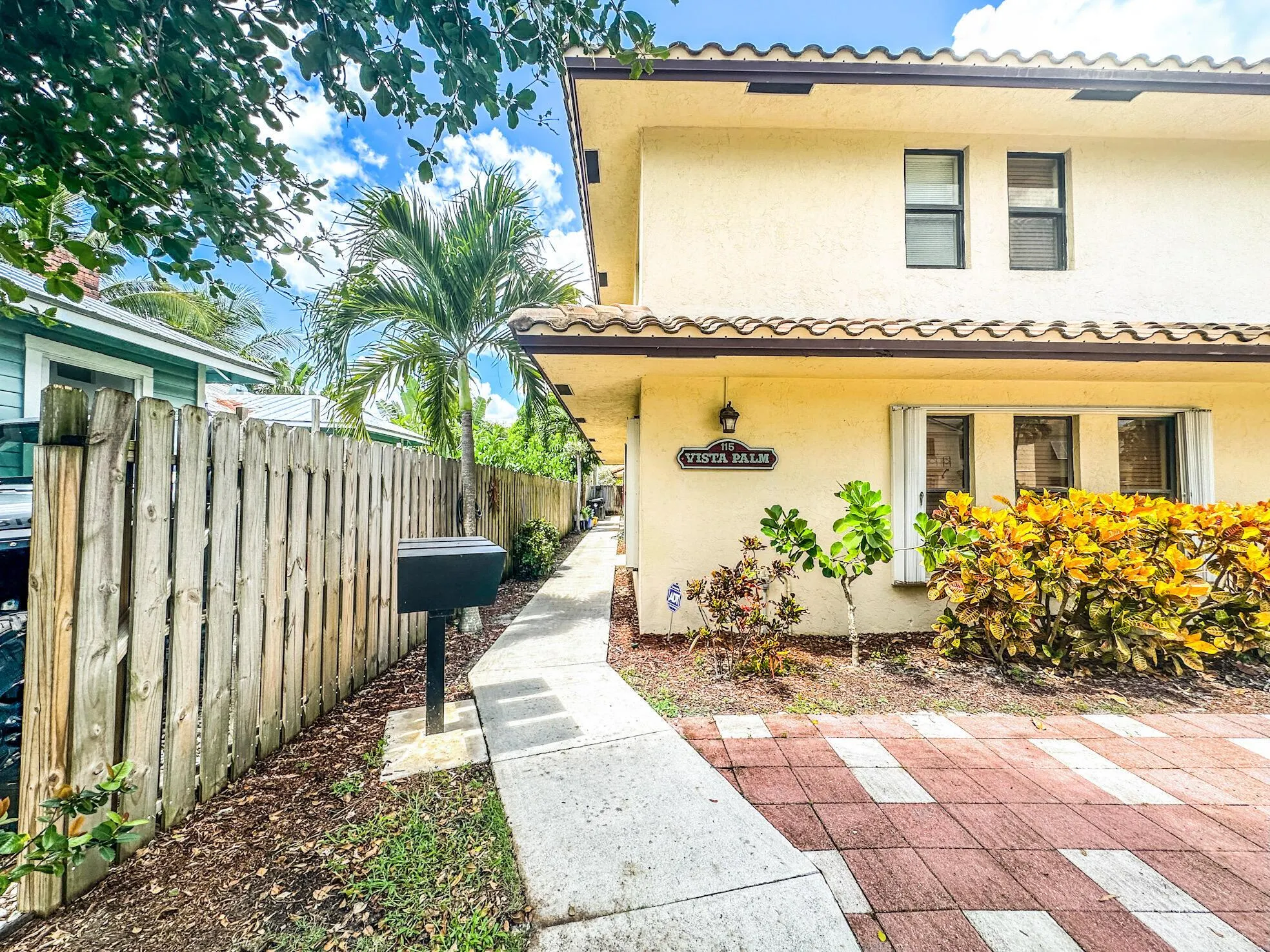115 N Palmway, #3