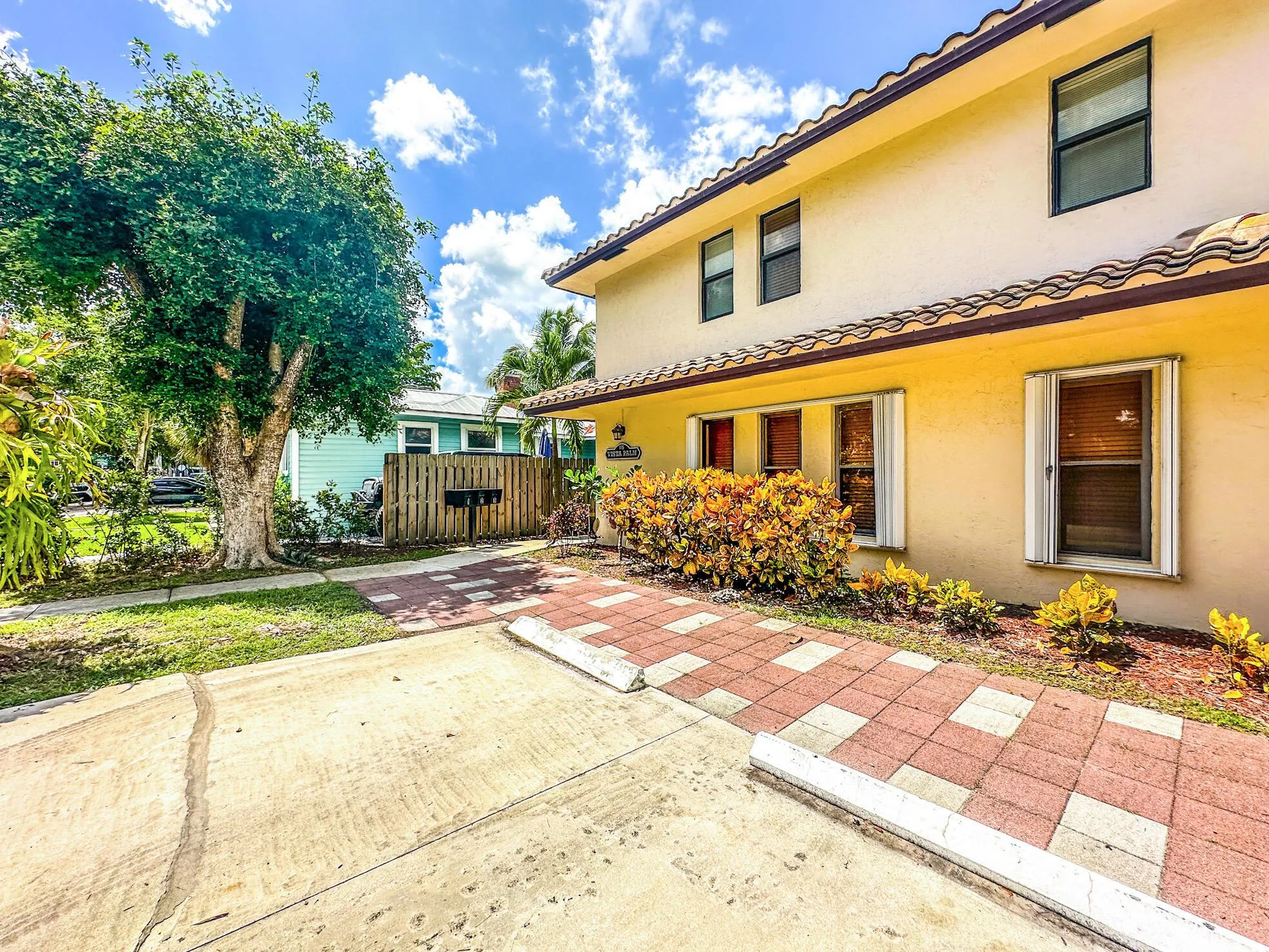 115 N Palmway, #3