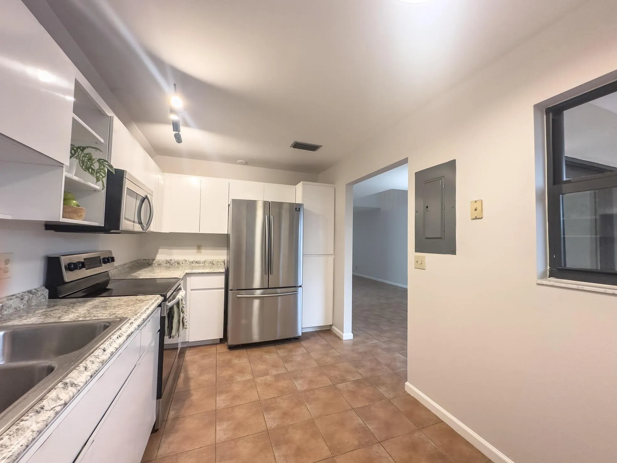115 N Palmway, #3